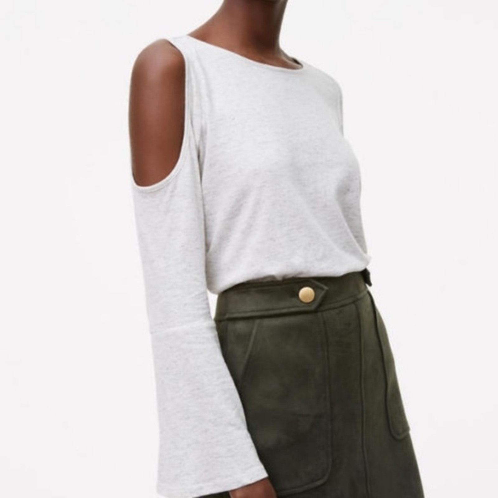 Loft LOFT Light Grey Cold Shoulder Bell Sleeve Top Size S / US 4 / IT 40 - 2 Thumbnail