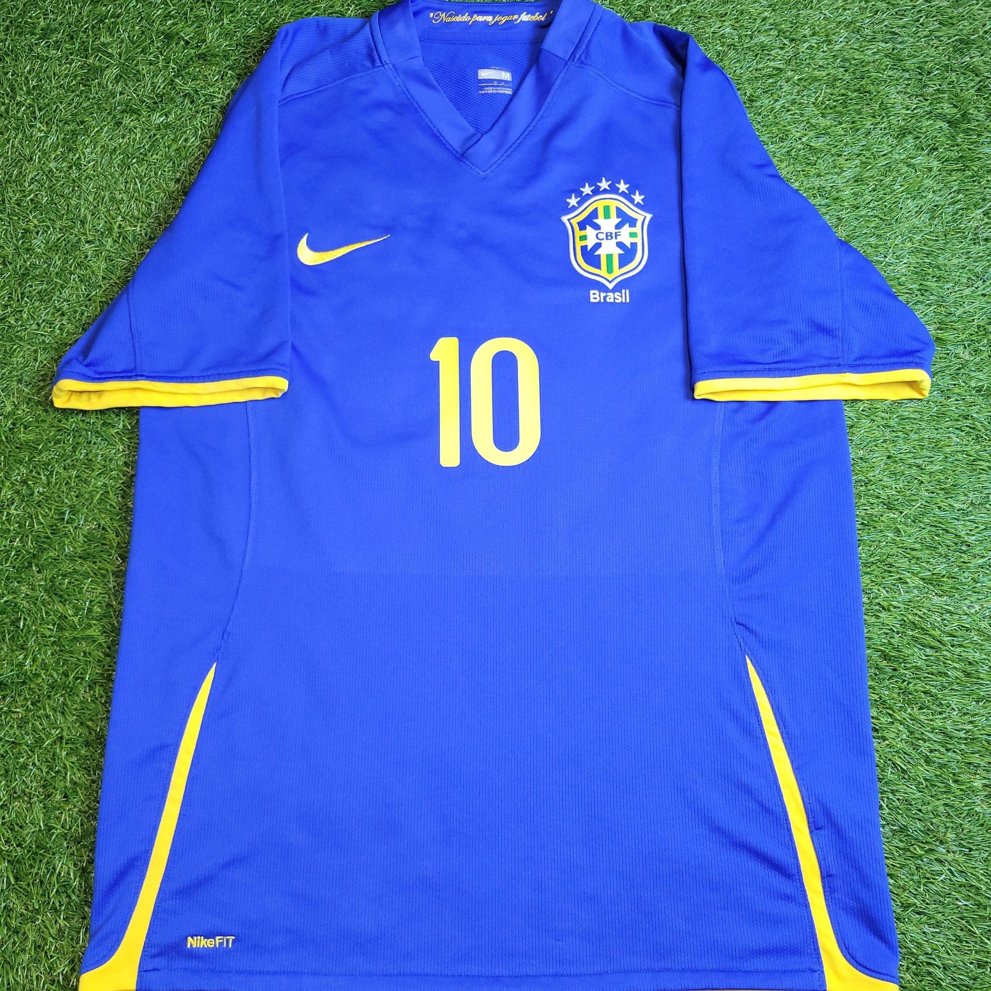 Nike Ronaldinho Brazil 2008 Away Soccer Jersey Shirt M SKU# 25895 Size US M / EU 48-50 / 2 - 2 Thumbnail