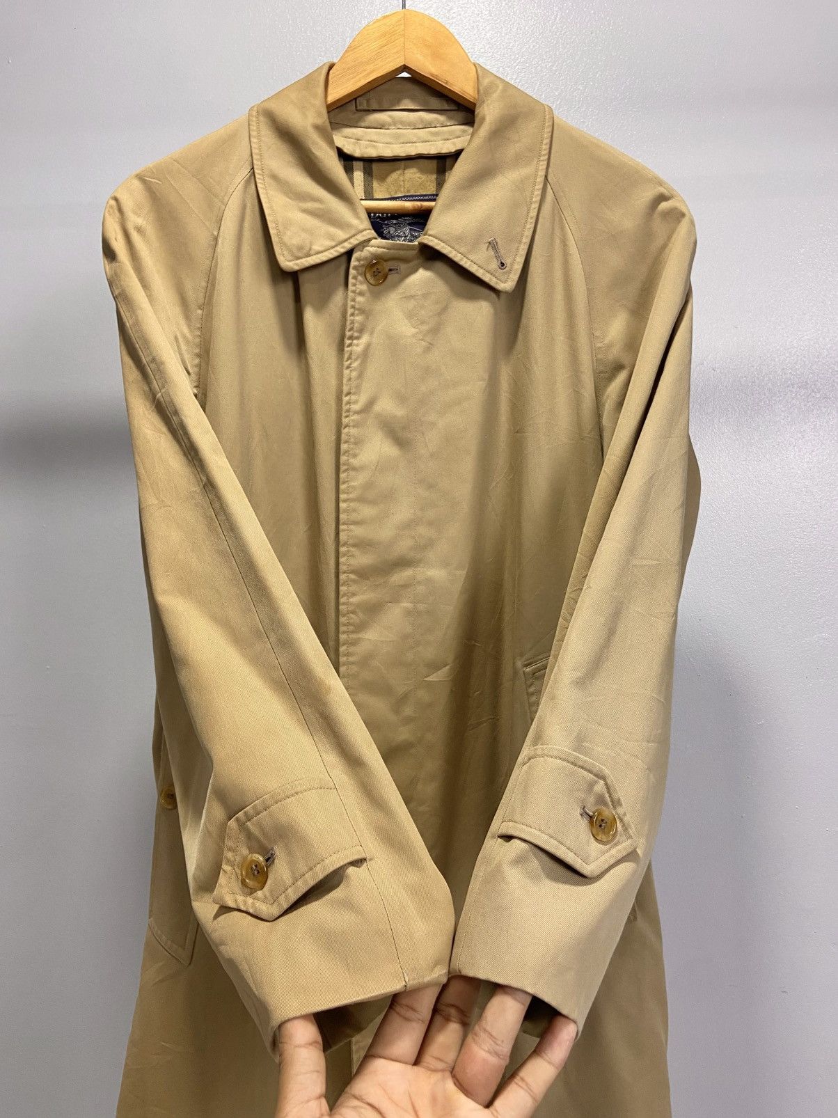 Burberry Vintage Burberrys nova check Trench coat made in England Size US M / EU 48-50 / 2 - 5 Thumbnail