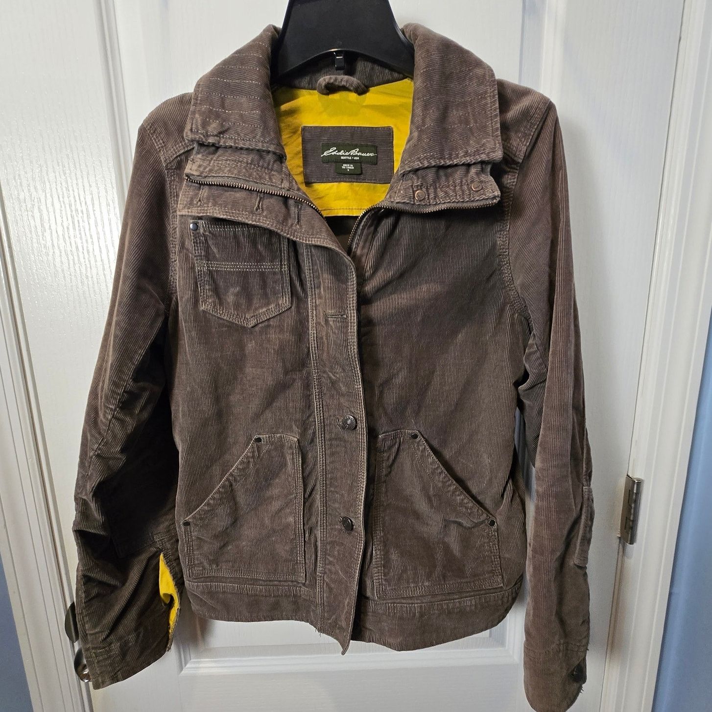 Eddie Bauer Eddie Bauer Corduory Jacket Small Y2K Corduroy Brown Women Size S / US 4 / IT 40 - 1 Thumbnail
