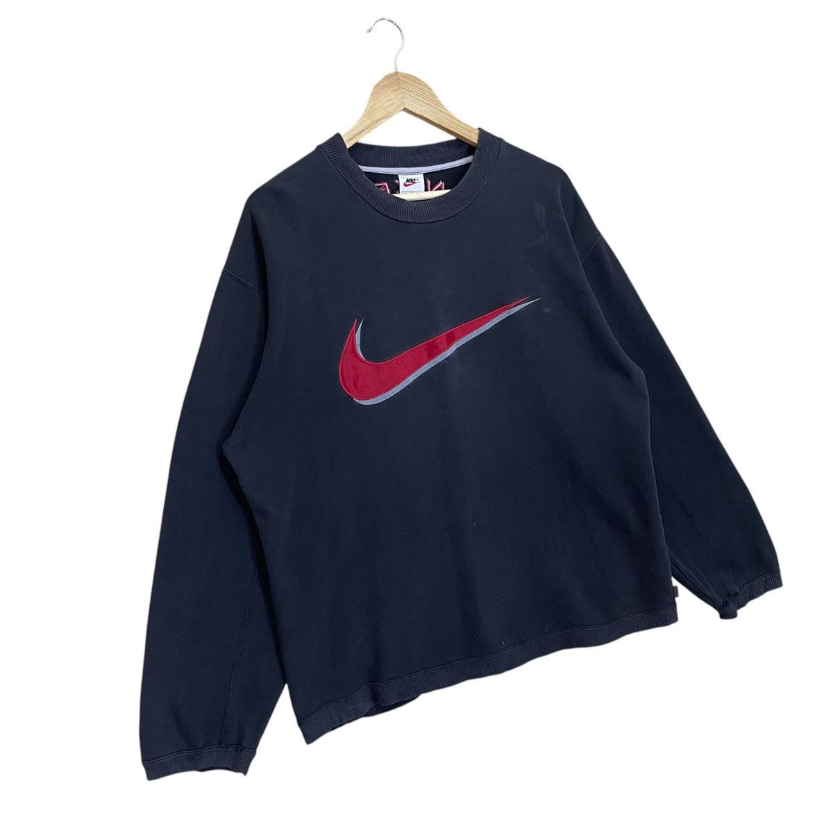 Vintage Vintage 90s Nike Swoosh Crewneck Sweatshirt Size US L / EU 52-54 / 3 - 2 Thumbnail