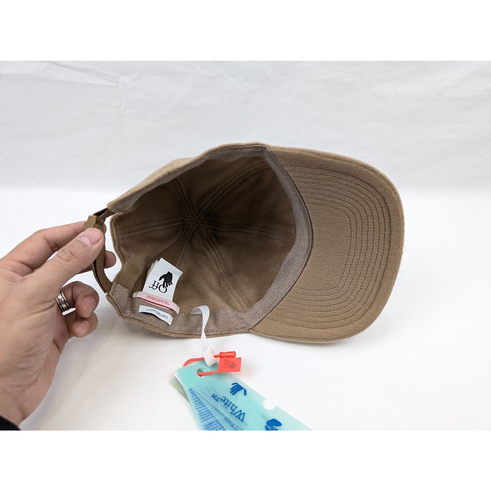 Off-White o1rshd1 Q:4 / Size: OS / Cashmere Nylon Baseball Cap / Hat Size ONE SIZE - 16 Thumbnail