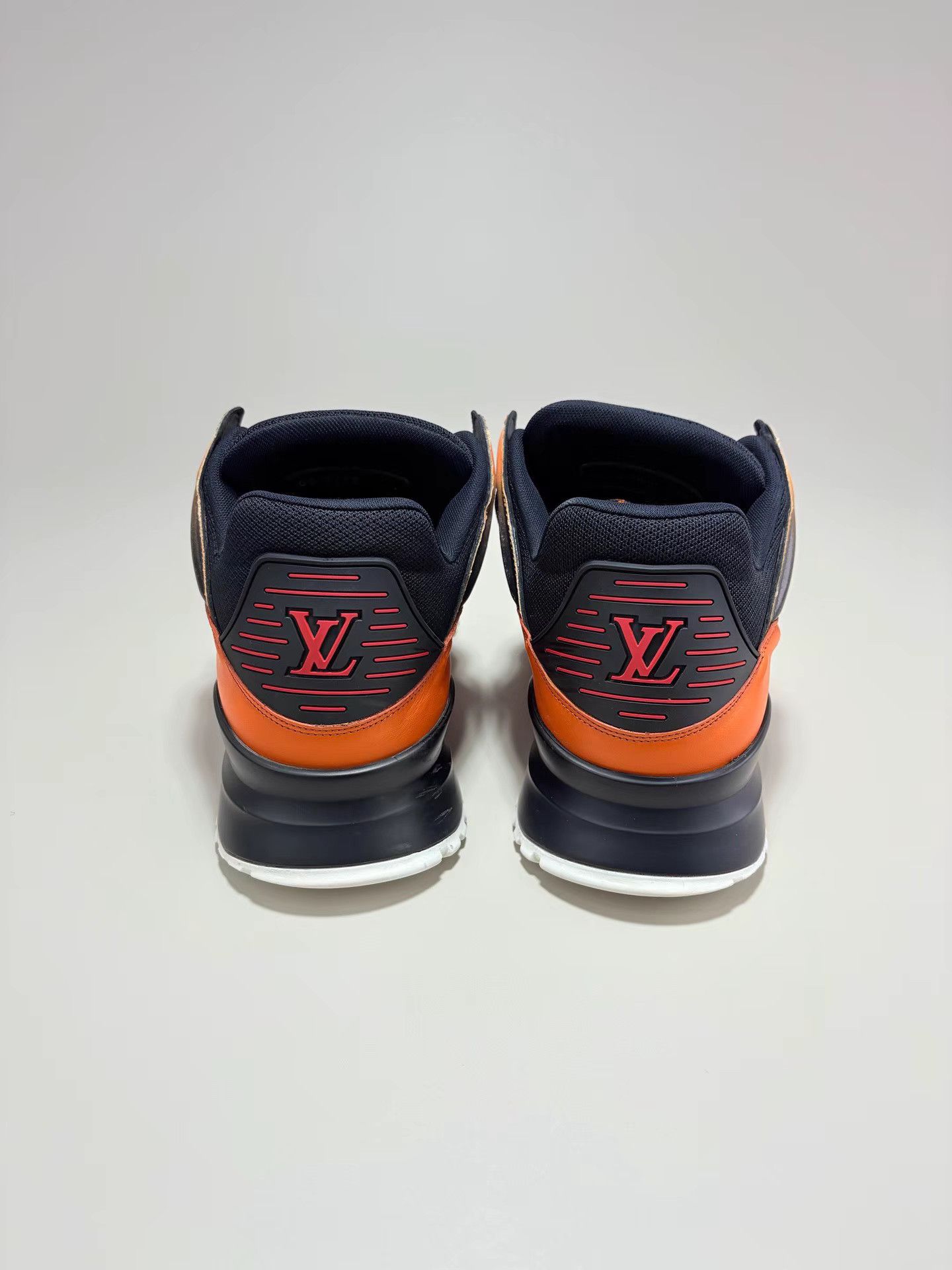 Louis Vuitton LOUIS VUITTON LV Multicolor Sneakers K1 Size US 7.5 / EU 40-41 - 3 Thumbnail