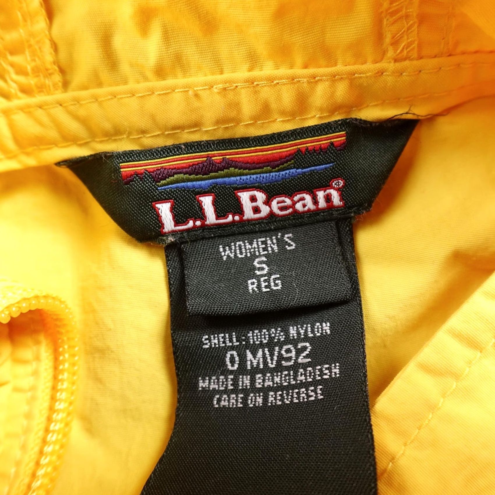 Vintage VINTAGE LL Bean Jacket Womens S Yellow Hooded Anorak Windbreaker Pullover Rain Coat Jacket/Coat Size S / US 4 / IT 40 - 6 Thumbnail