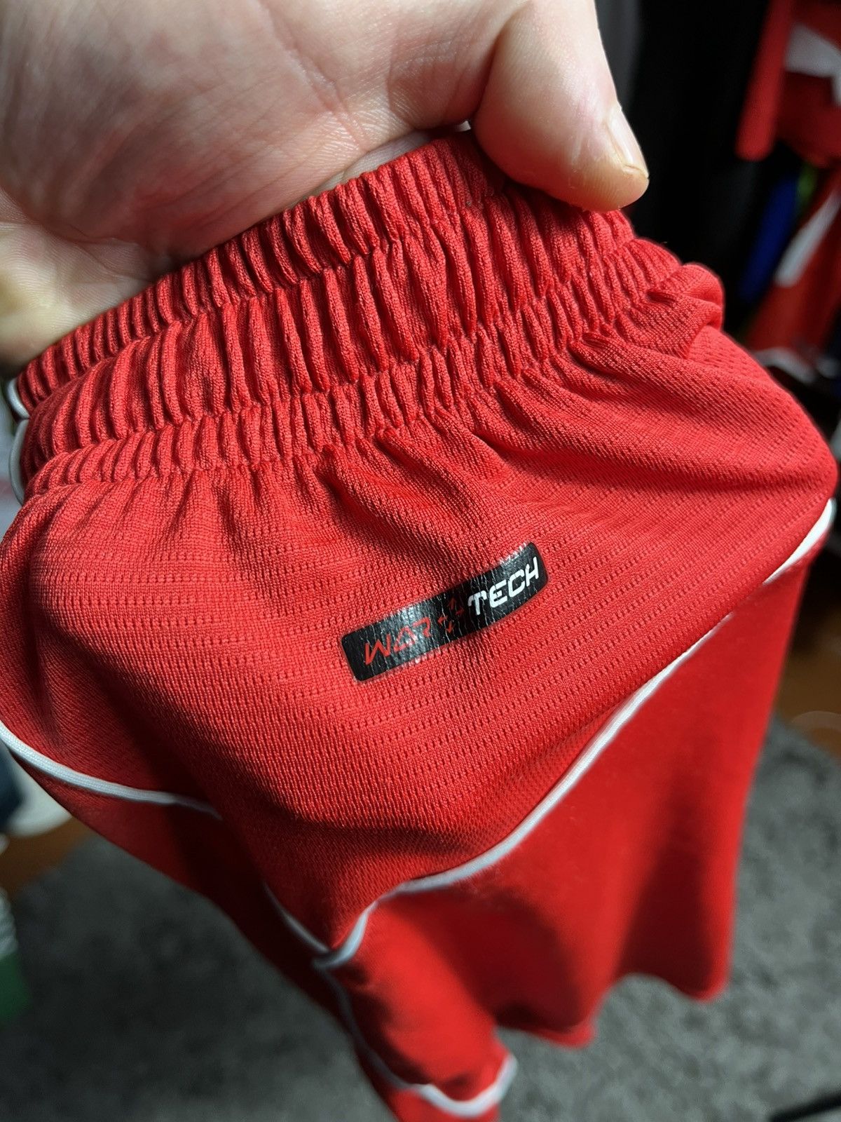 Warrior WARRIOR LIVERPOOL 2014/15 SOCCER POLYESTER SHORTS FOOTBALL Size US 34 / EU 50 - 6 Thumbnail
