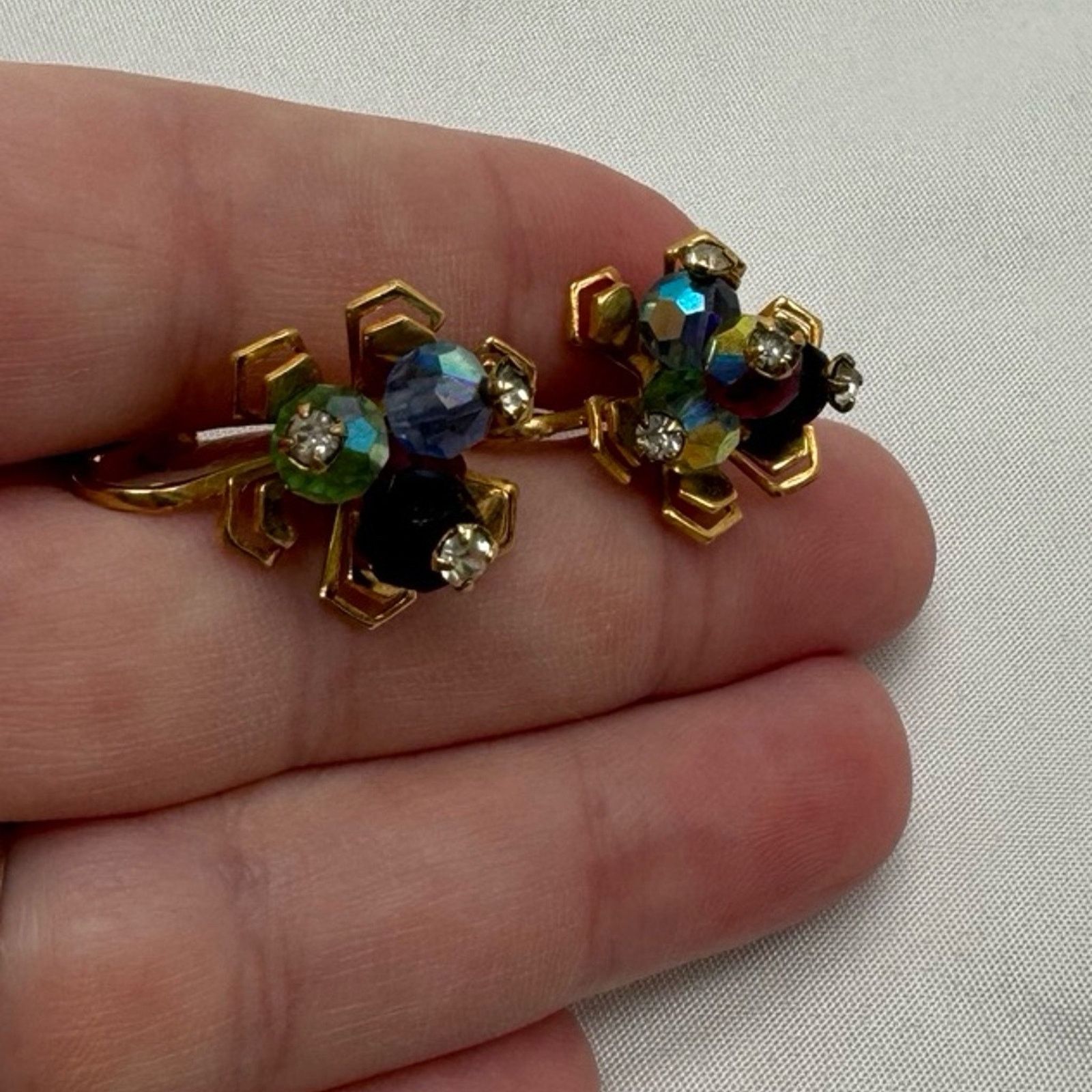 NBDN Nobrandedon VTG crystal screw back earrings Size ONE SIZE - 3 Thumbnail