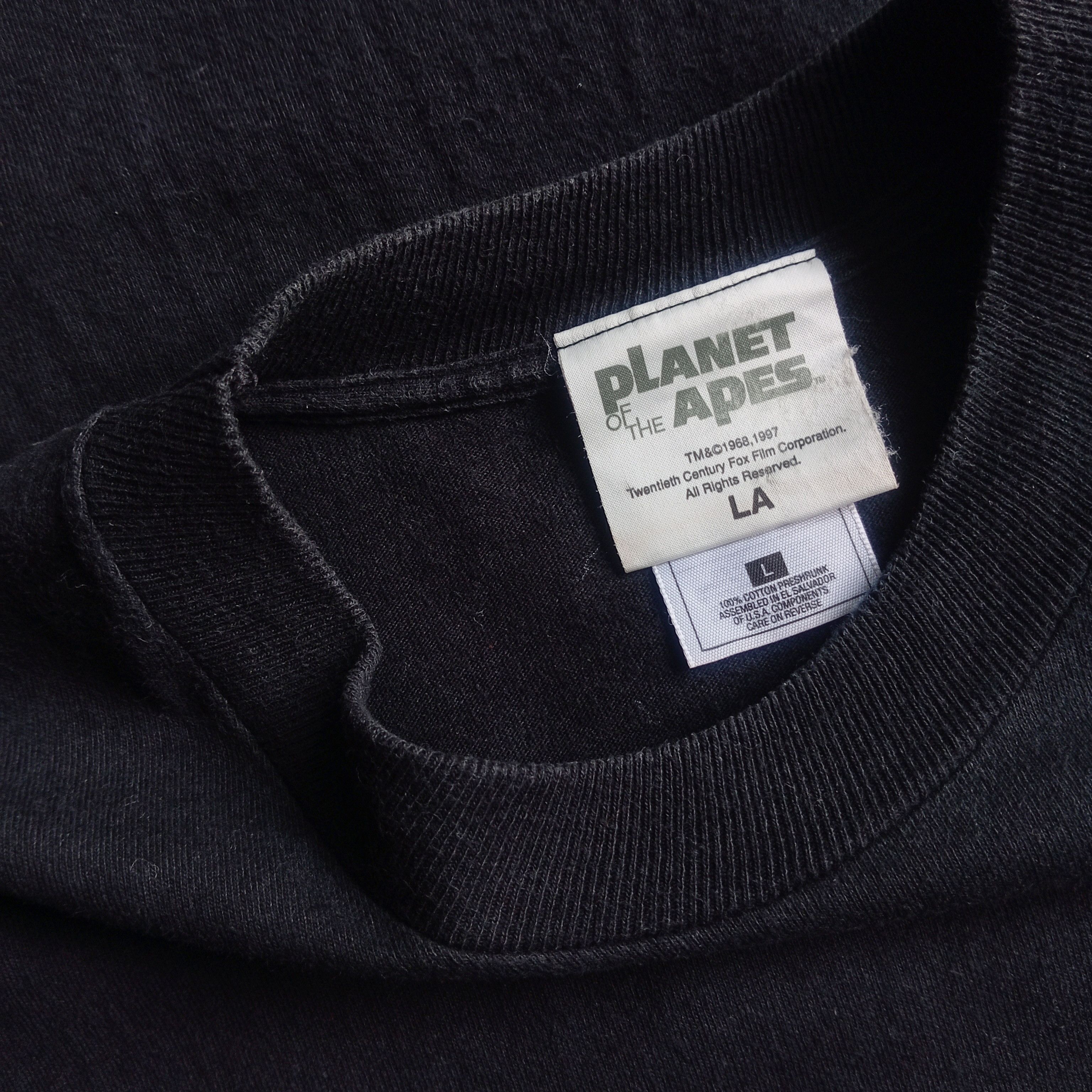 Vintage 1997 vintage planet of the apes promo t shirt Size US L / EU 52-54 / 3 - 3 Thumbnail