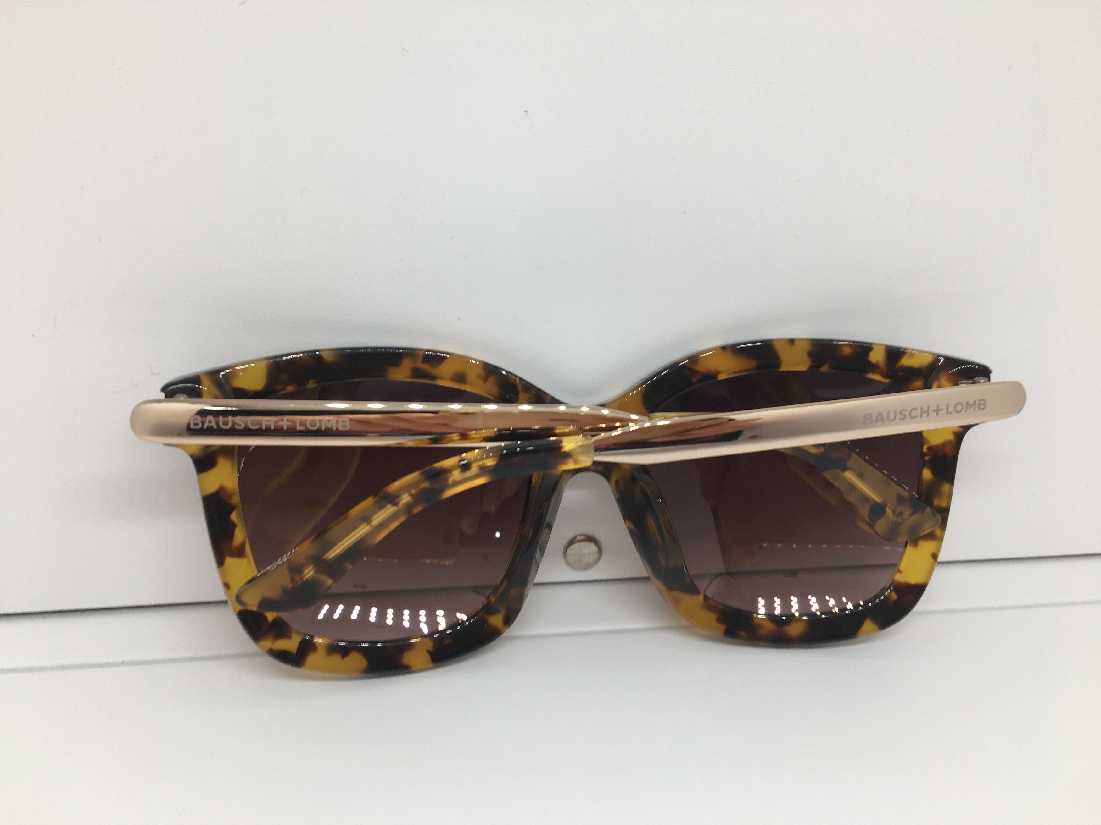 Bausch & Lomb BAUSCH+LOMB Tortoise Oversize Sunglasses Size ONE SIZE - 9 Thumbnail