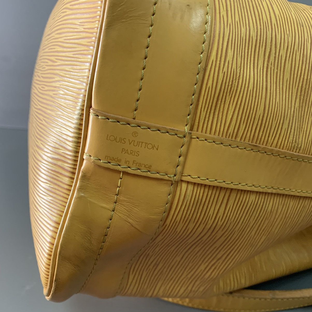 Louis Vuitton Louis Vuitton Epi Leather Bucket Gm Size ONE SIZE - 13 Thumbnail