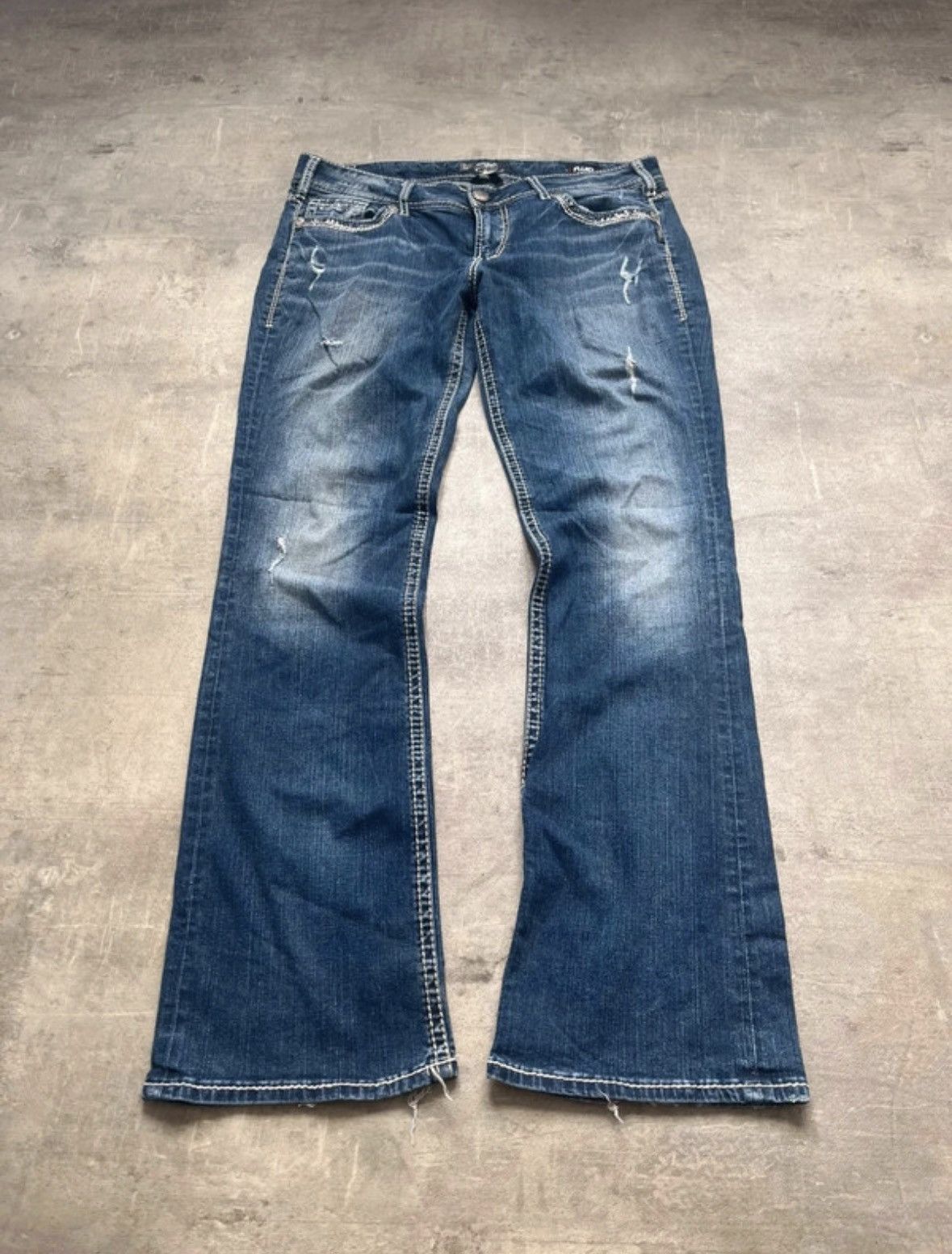 Silver Jeans Co. Silver Jeans low waist bootcut Size US 33 - 1 Thumbnail