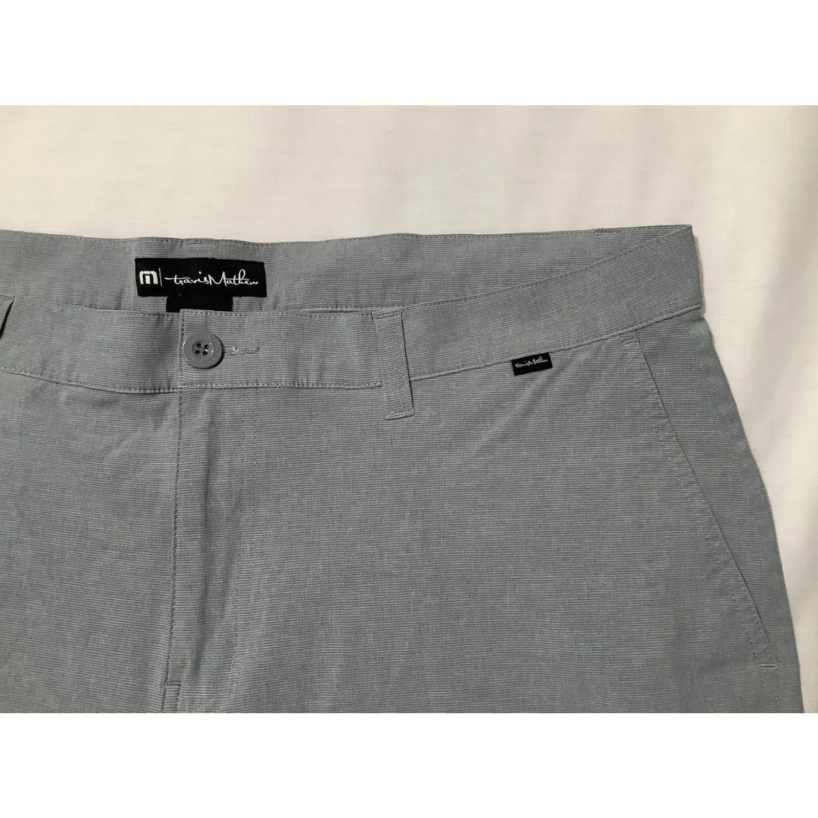 TravisMathew Travis Mathew Shorts Mens 40 Gray Microstripe Chino Stretch Golf Casual 10in Size US 40 / EU 56 - 2 Thumbnail