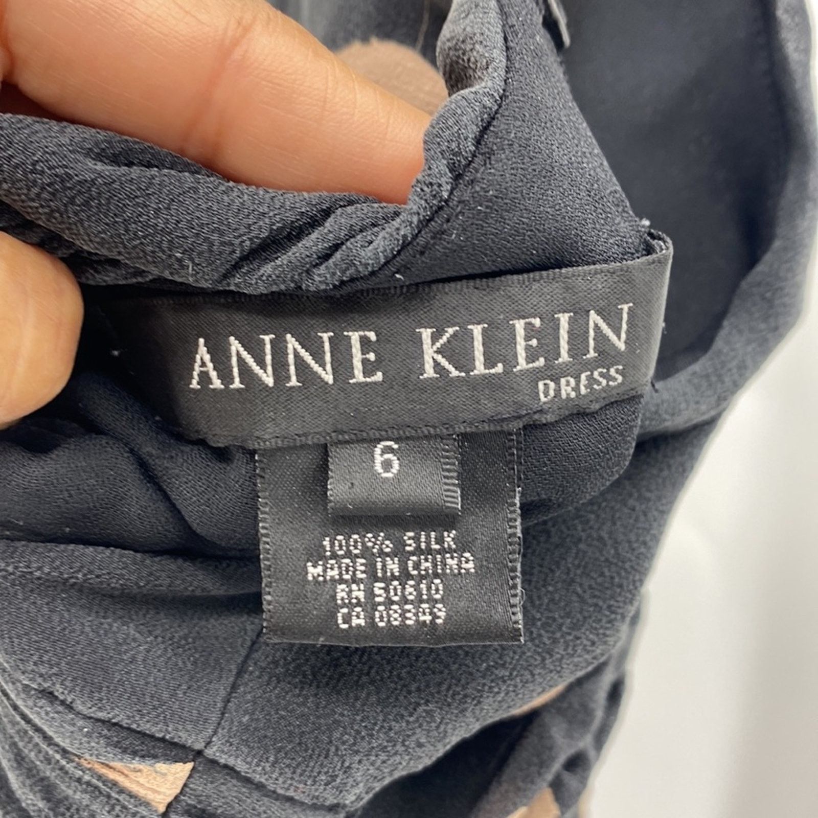 Anne Klein Anne Klein 90s polka dot silk feminine midi dress size 2 Size XS / US 0-2 / IT 36-38 - 9 Thumbnail
