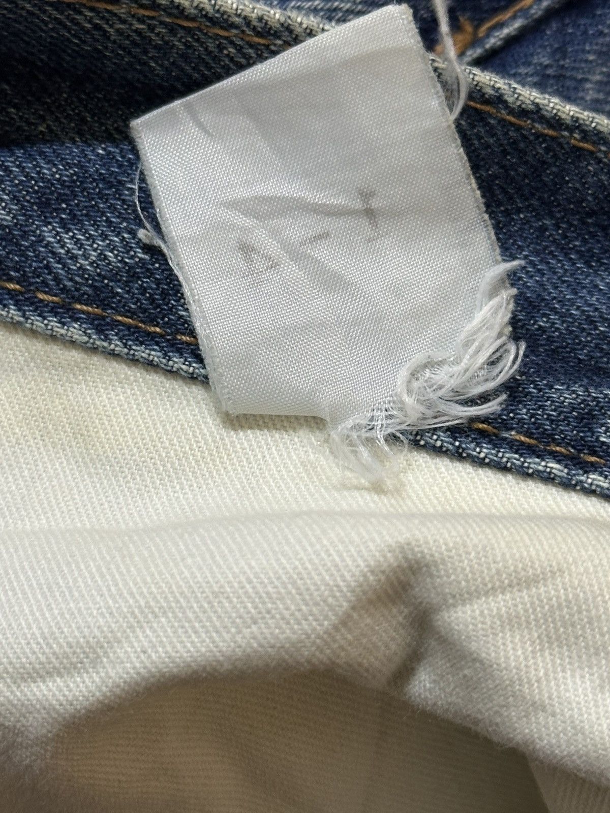Denime Vintage Japanese Brand Blue Faded Wash Distress Baggy Jeans Size US 32 / EU 48 - 9 Thumbnail