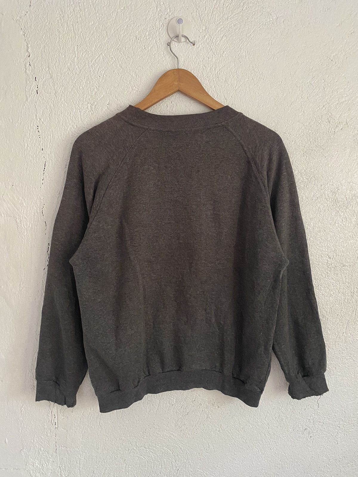 Yves Saint Laurent Vintage Yves Saint Laurent Embroidered Gray Sweater Size US XS / EU 42 / 0 - 8 Thumbnail