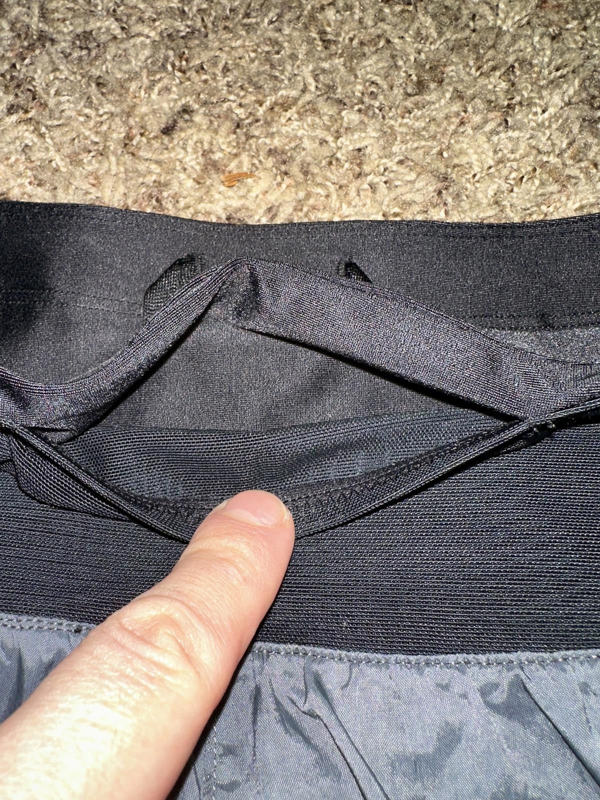 Designer Nike Trail Women's Repel Mid-Rise 3" Brief-Lined Running Shorts Sample Size 28" / US 6 / IT 42 - 2 Thumbnail