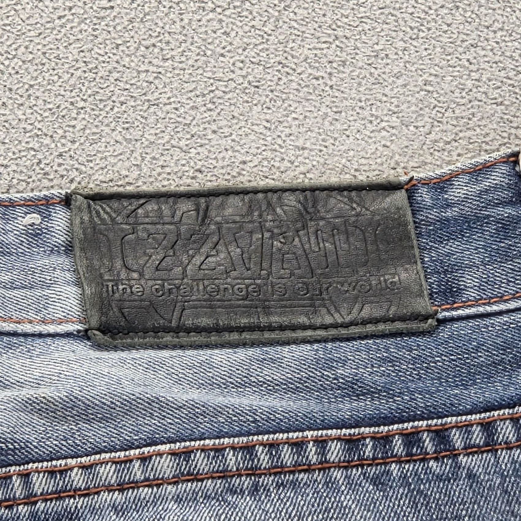 Vintage IZZVATT Jeans Mens 34x32 Blue Medium Wash Distressed Studded Straight Denim pockets Zip Vintage: No Size US 34 / EU 50 - 3 Thumbnail