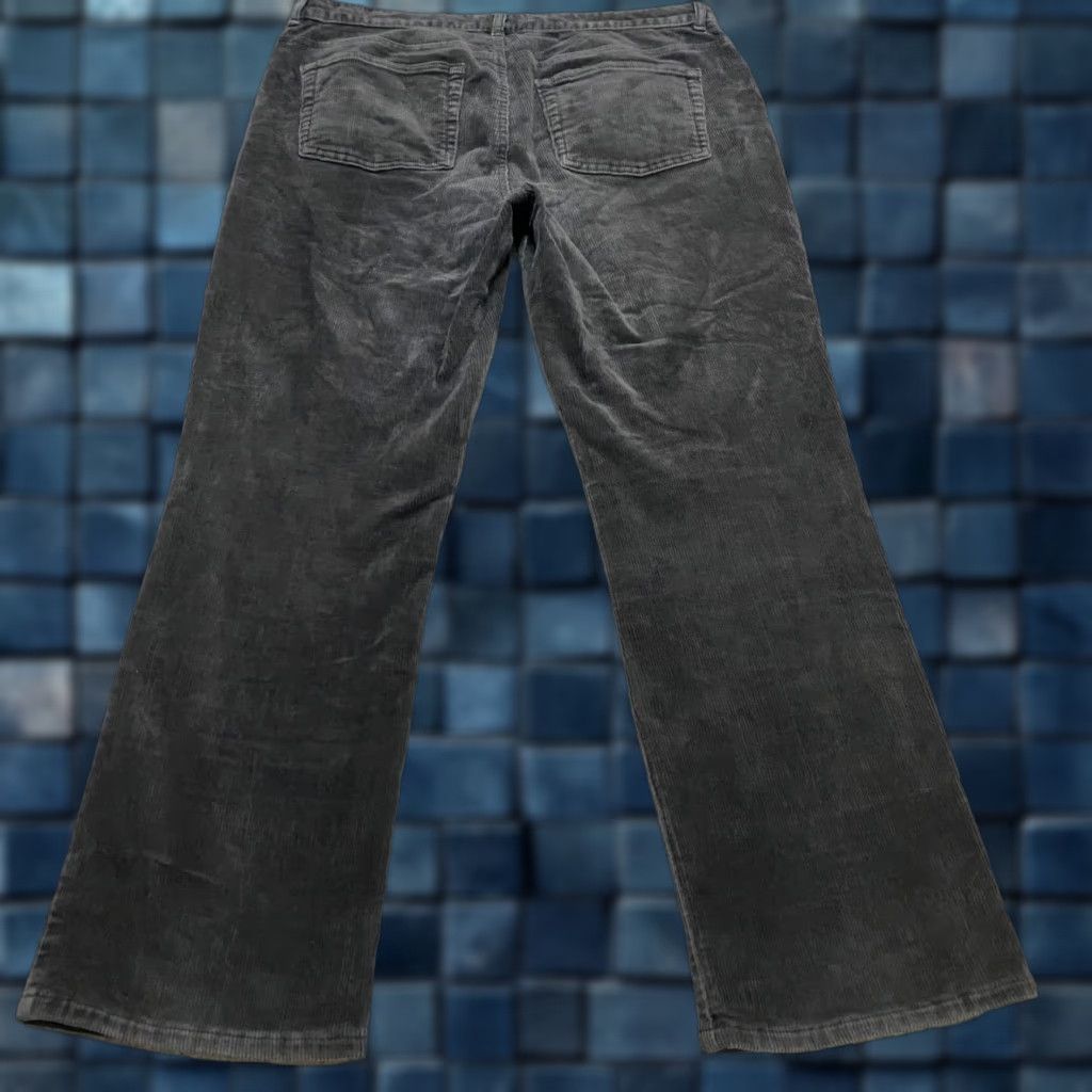 Chaps Chaps Jeans 12P Petite Gray Corduroy Straight Mid Rise 5-Pocket Design Womens Bagged? Size 34" / US 12 / IT 48 - 1 Thumbnail