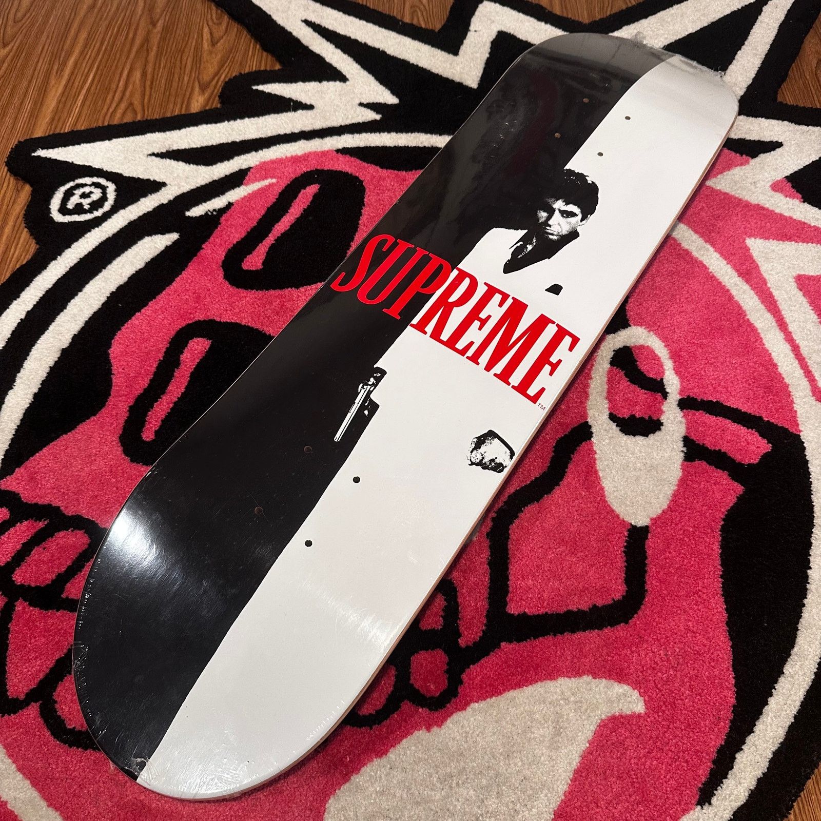 Supreme New Supreme Woven Straw Mat Red & Black | Grailed
