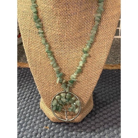 Other Tree of Life Pendant Necklace Jade Chip necklace silver Tone Size ONE SIZE - 1 Thumbnail
