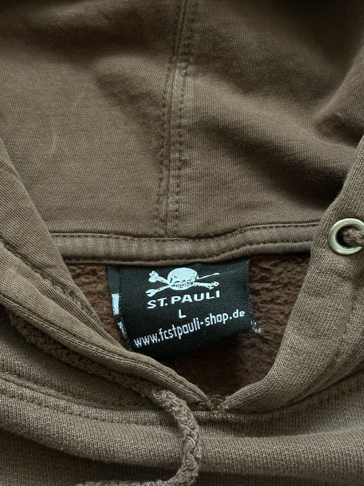 Other Vintage 90’s St.Pauli Brown Y2K Skull Hoodie Size L Size US L / EU 52-54 / 3 - 7 Thumbnail