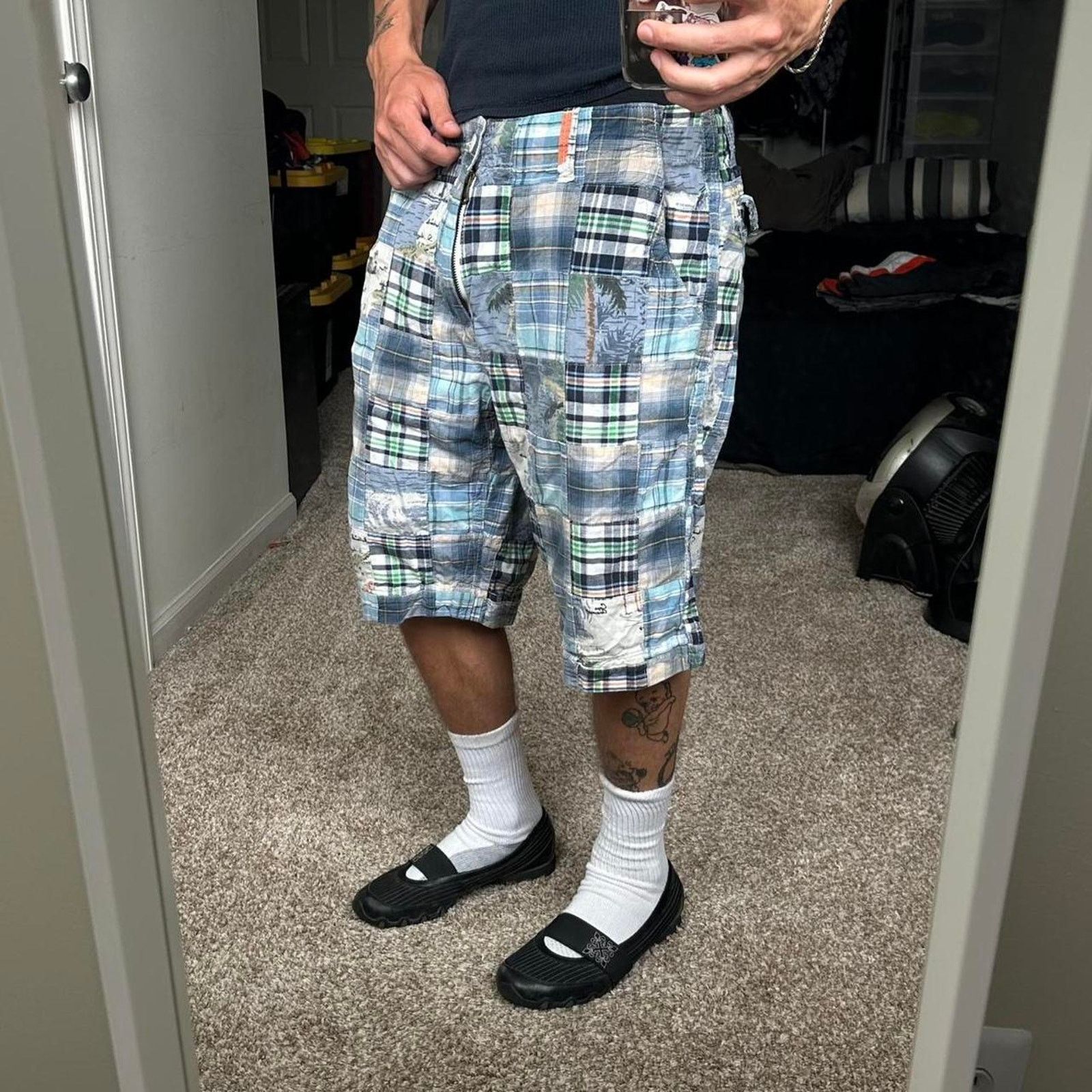 Vintage Y2K 2000s Old Navy Cream Blue Plaid Baggy Long Short