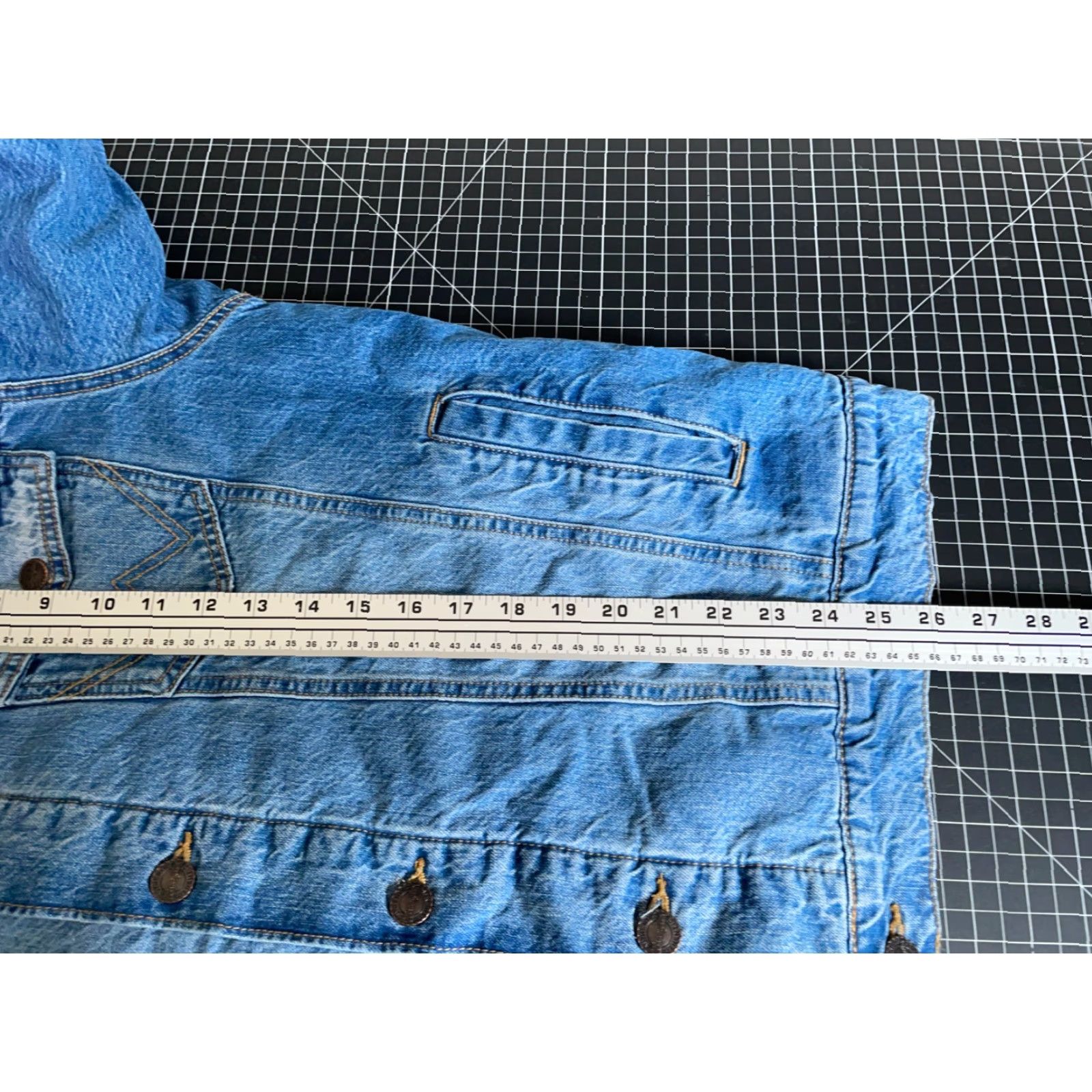 Wrangler VINTAGE Wrangler Jean Jacket Main Point/Brand: Wrangler Retro Sherpa-Lined Denim Jacket Adult Large Blue Denim Grunge 90s Mens Size US 33 - 6 Thumbnail