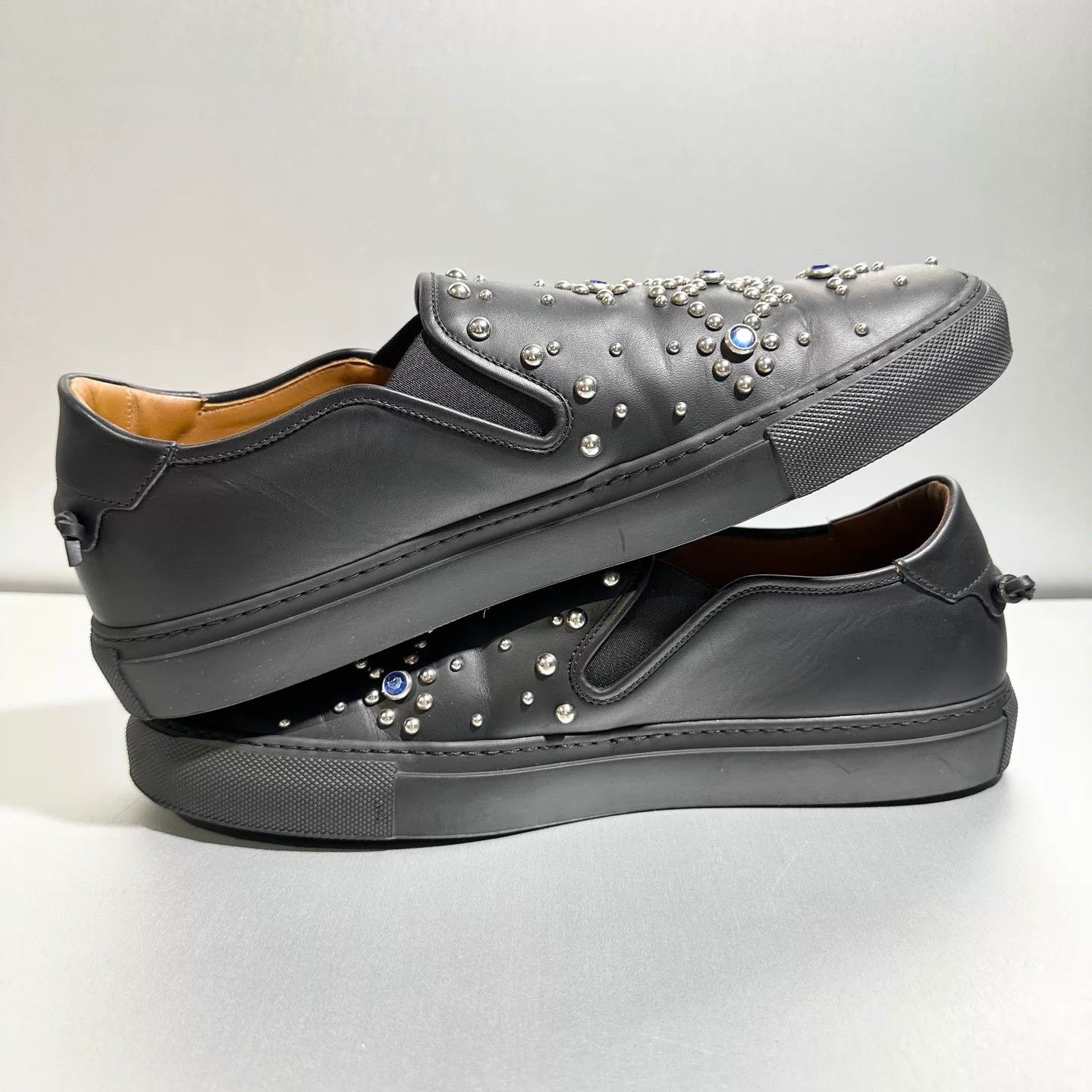 Givenchy Givenchy studded slip-on men's 44 worn once/twice Size US 11 / EU 44 - 4 Thumbnail