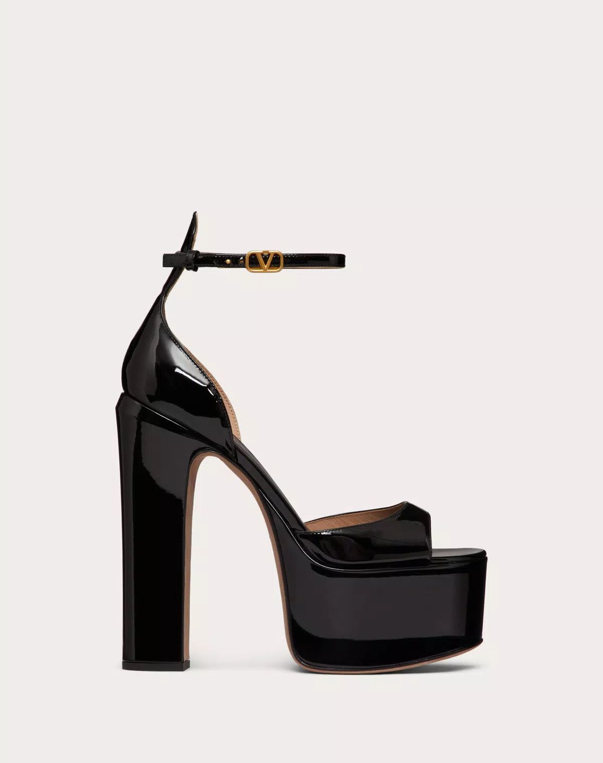 o1s1wg111125 Leather Platform Sandals in Nero