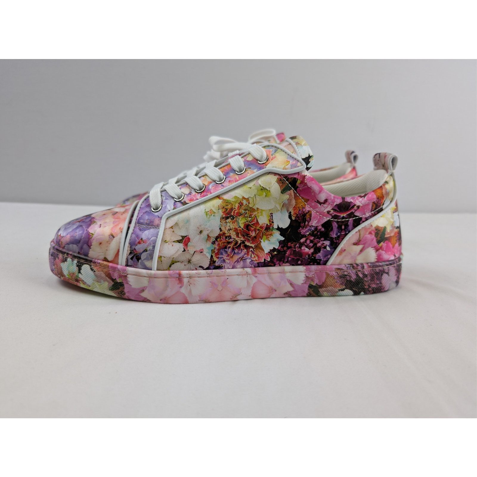 Christian Louboutin o1rshd1 Louis Junior Orlato flat sneaker with a floral print Size US 12 / EU 45 - 10 Thumbnail
