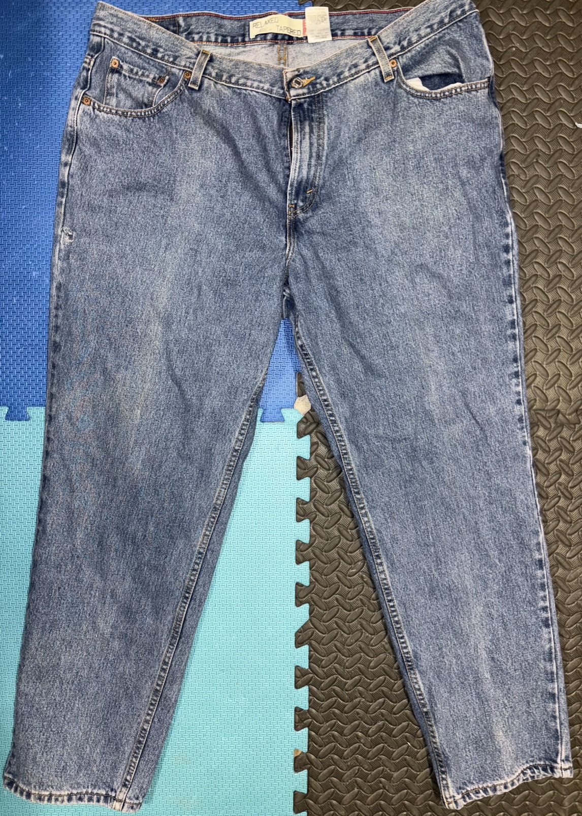 Levi's Vintage womens Levis jeans Relaxed tapered 22M Size 42" / US 20 - 1 Thumbnail