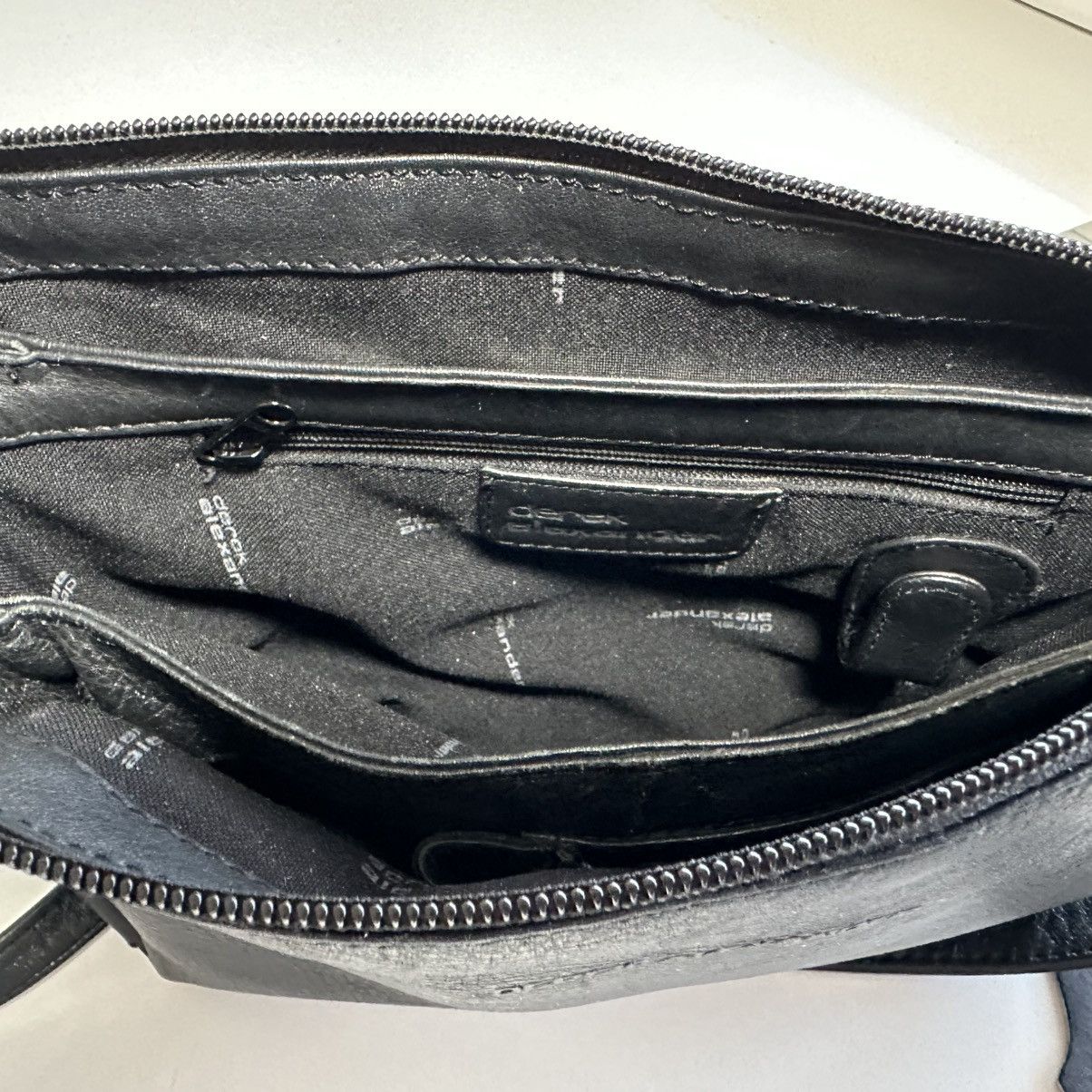 Vintage Derek Alexander Top Zip 3 Pocket Black Leather Crossbody Bag Size ONE SIZE - 9 Thumbnail