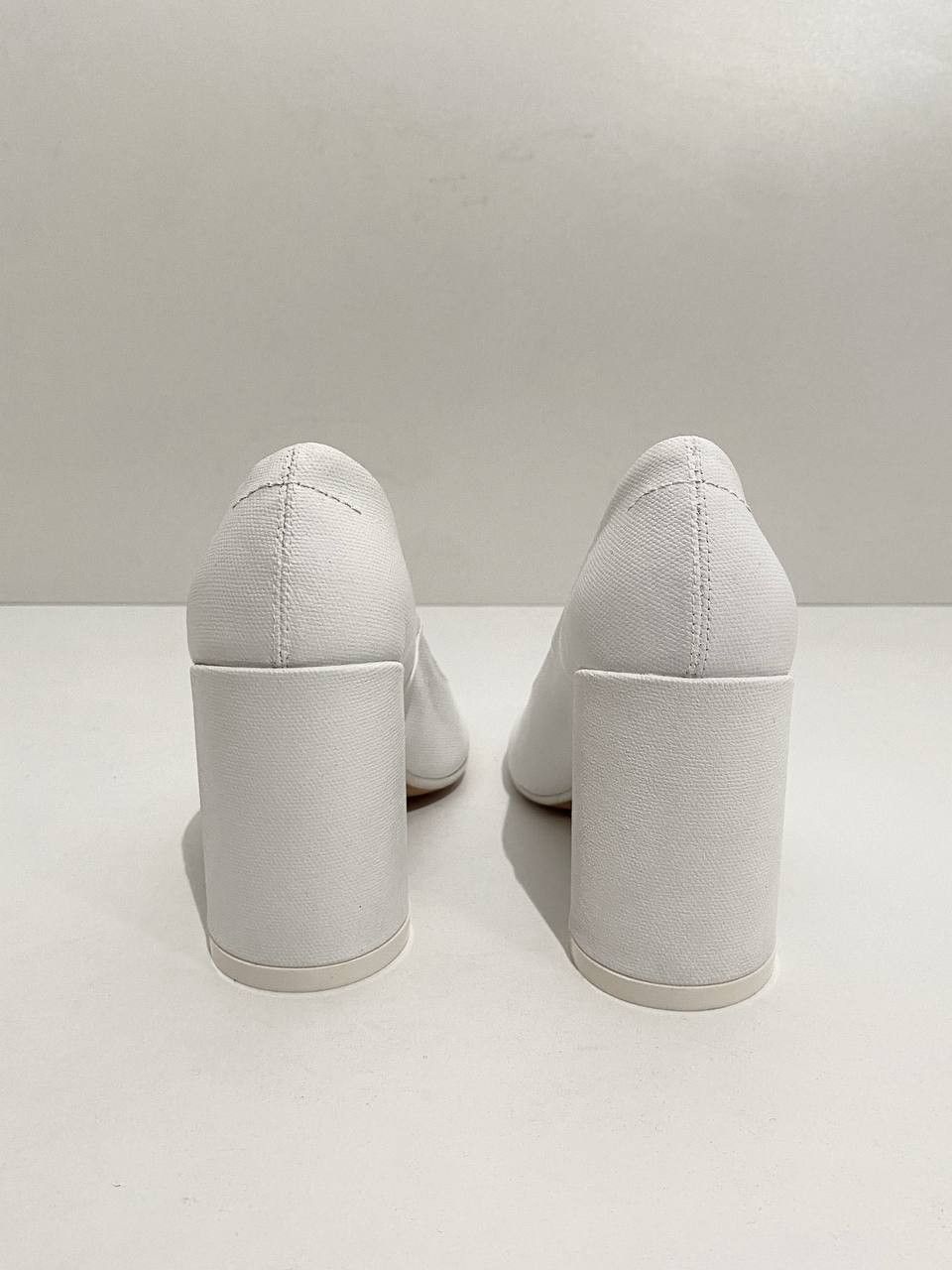 Maison Margiela Maison Margiela x MM6 Tabi Cylinder Pumps White Heel Shoes Size US 5 / IT 35 - 7 Thumbnail