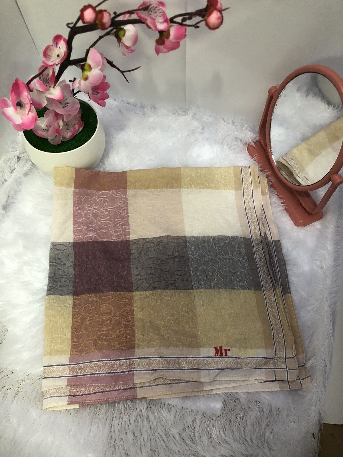Van Mr. VAN Jacquard-Style Vintage Check Pocket Square Size ONE SIZE - 1 Thumbnail