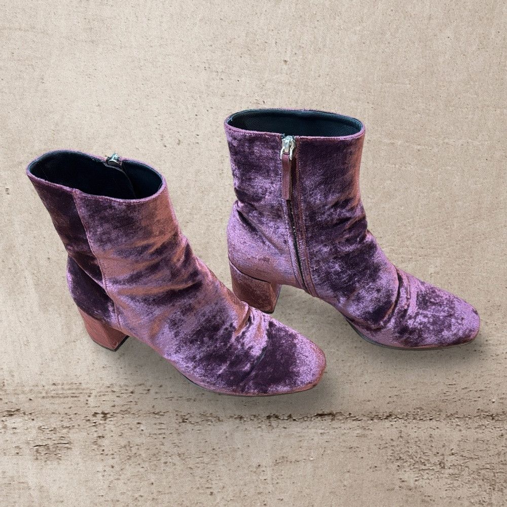 M.Gemi M. Gemi Italian Velvet Ankle Boots Size US 8 / IT 38 - 2 Thumbnail