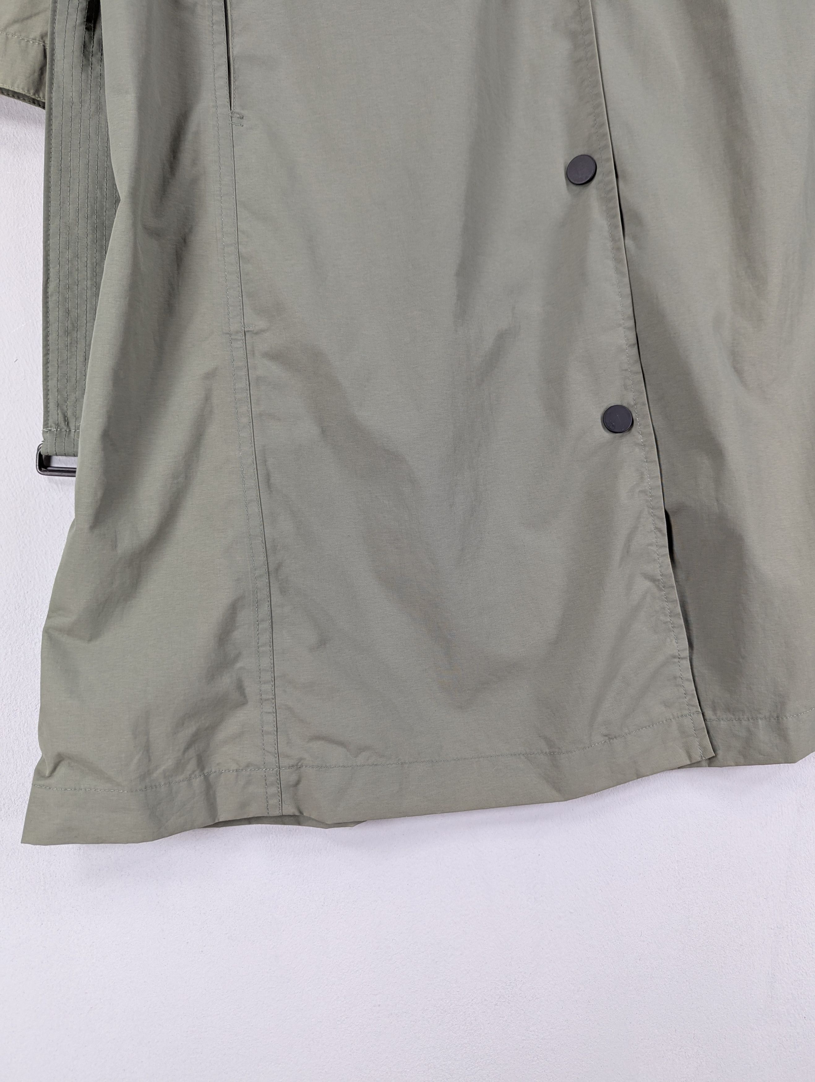 Christophe Lemaire Uniqlo And Lemaire Waterproof Trenchcoat Jacket Size US M / EU 48-50 / 2 - 5 Thumbnail