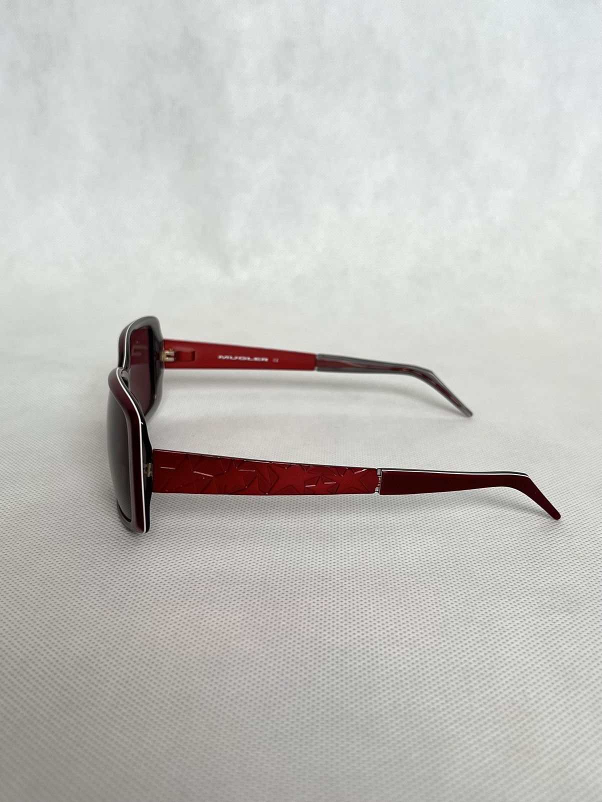 Mugler × Thierry Mugler Mugler Red Stars Sunglasses Avant Garde Size ONE SIZE - 3 Thumbnail