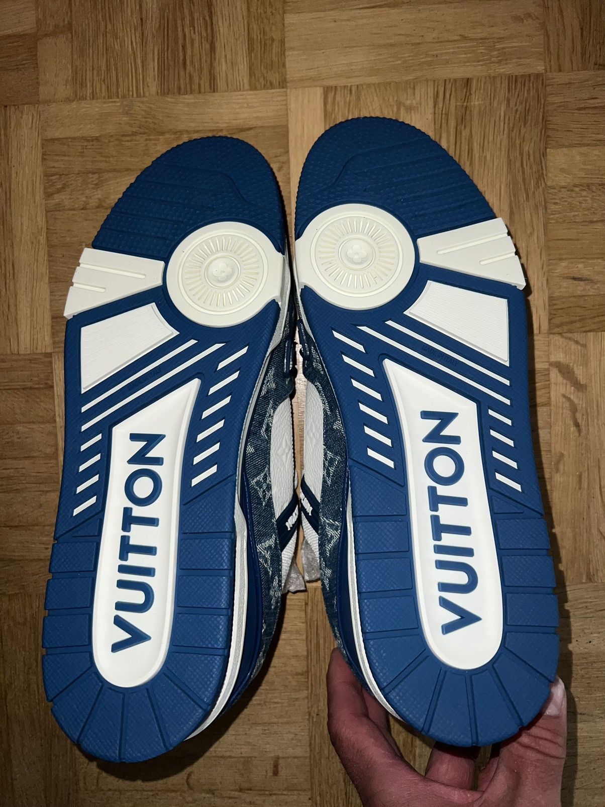 Louis Vuitton LV TRAINER DENIM/LEATHER Size US 11 / EU 44 - 6 Thumbnail