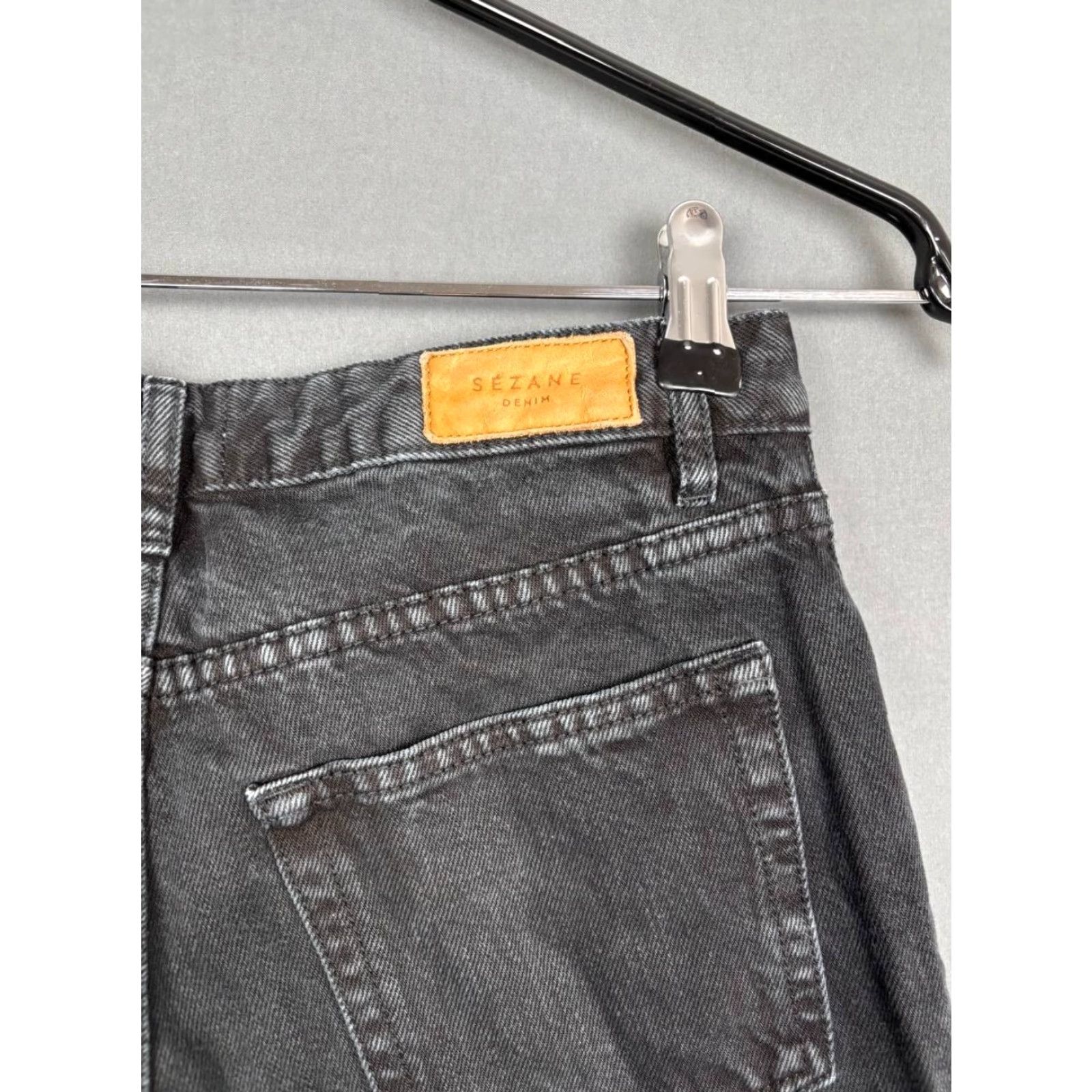 Denime Sezane Jeans Womens 25 Black Denim Cotton Straight Button Jeans Belted 5-Pocket Design Classic Vintage: No Mens Womens Girls Boys Size 42" / US 20 - 6 Thumbnail