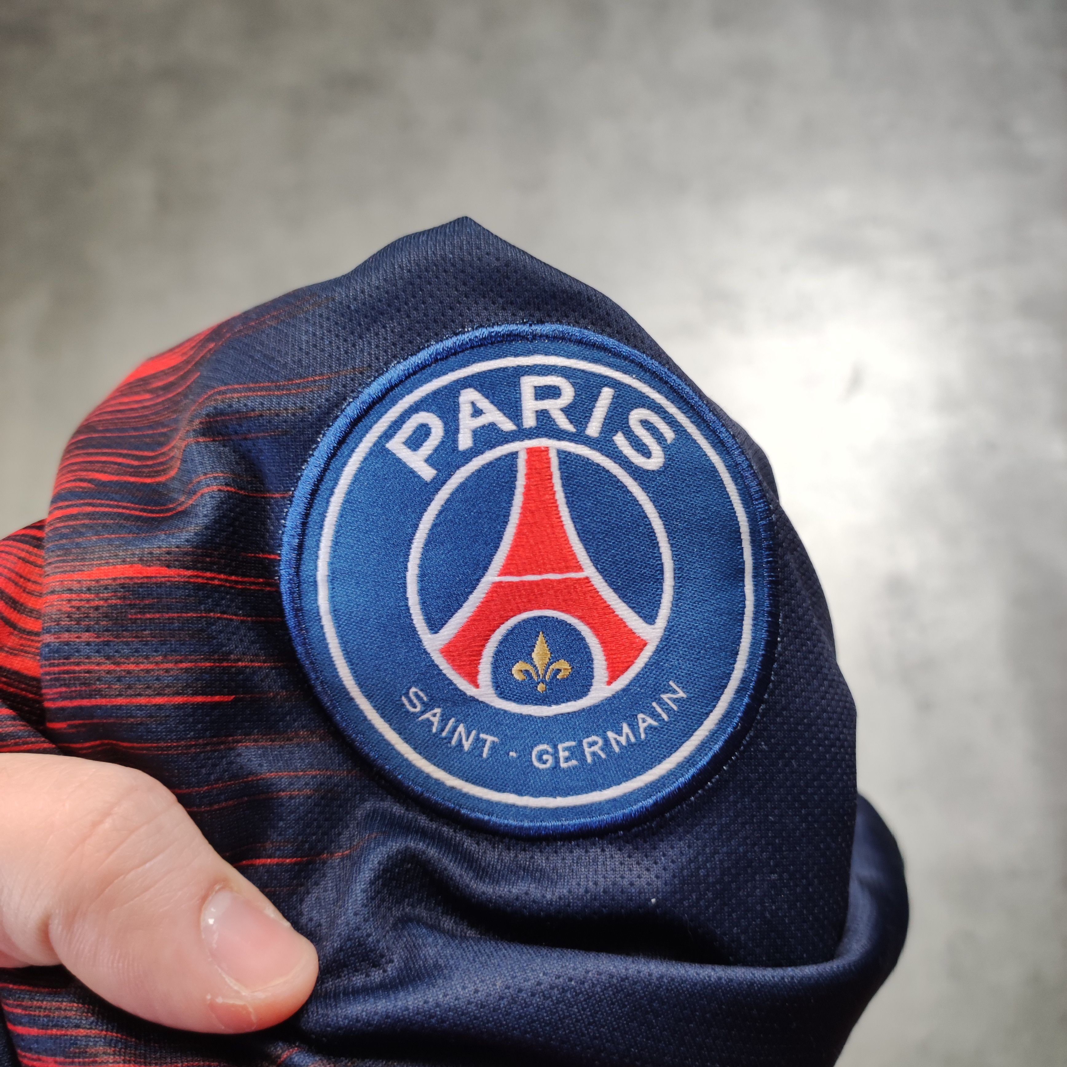 Nike RARE PSG Paris Saint Germain x Nike #7 Mbappe Jersey 2019 Size US M / EU 48-50 / 2 - 7 Thumbnail