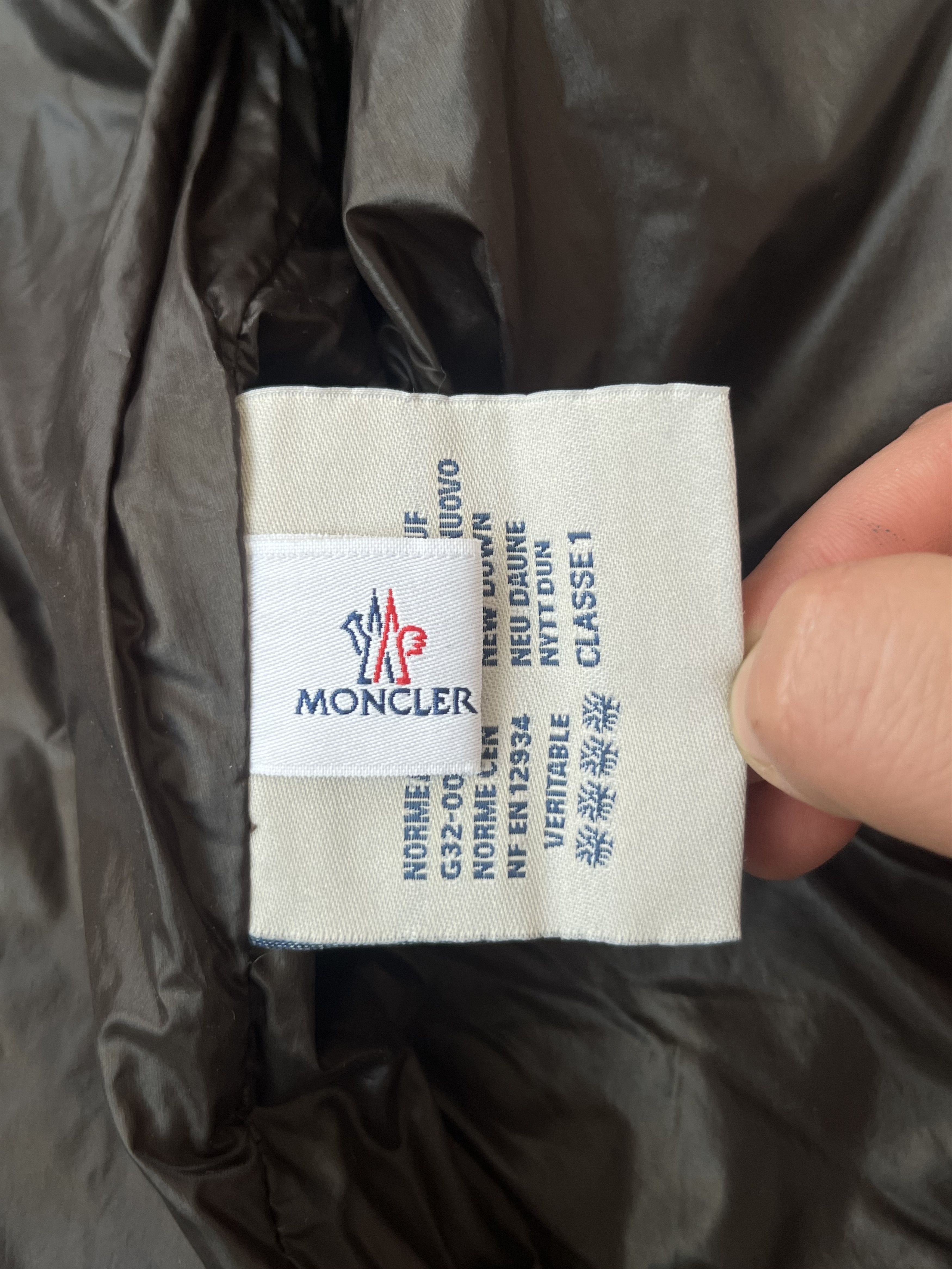 Moncler MONCLER Vintage Light Jacket DUBBO MADE IN ROMANIA Size US L / EU 52-54 / 3 - 13 Thumbnail
