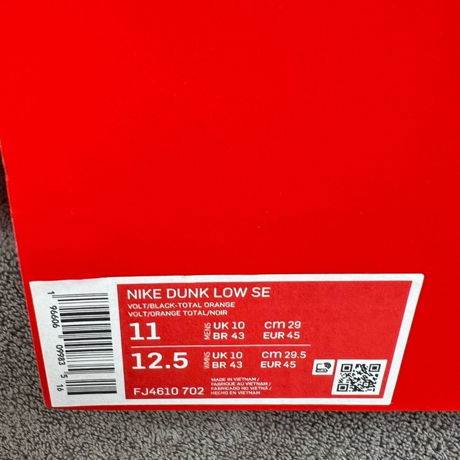 Nike Nike Dunk Low SE Splash Volt Glow in Dark Mens 11 NEW IN BOX Size US 11 / EU 44 - 8 Thumbnail