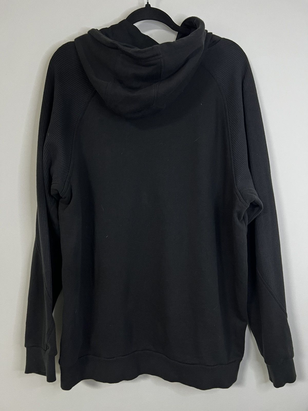 Adidas Adidas black hoodie L sweatshirt Size US L / EU 52-54 / 3 - 3 Thumbnail
