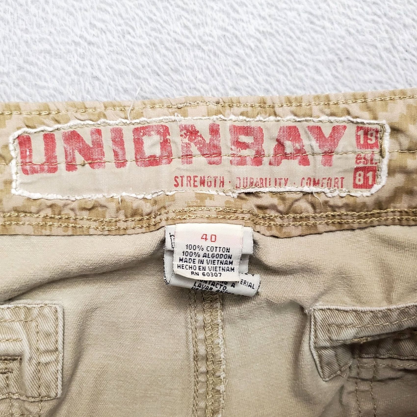 Vintage Union Bay Shorts Mens 40x11 Beige Khaki Cargo Cotton Utility Outdoor Distressed Size US 40 / EU 56 - 3 Thumbnail