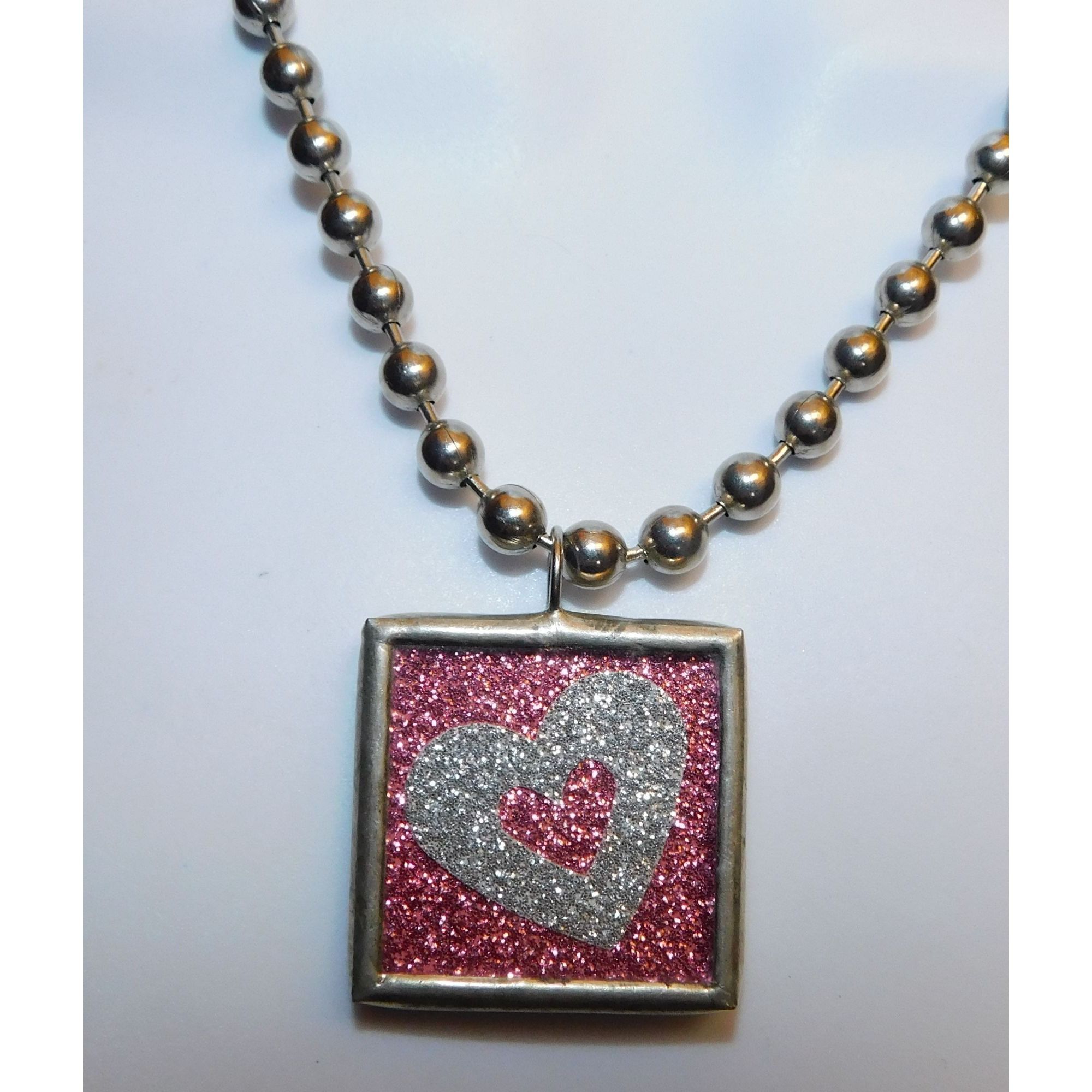 Other Coquette Pink And Silver Tone Glitter Kiss Heart Reversible Size ONE SIZE - 3 Thumbnail