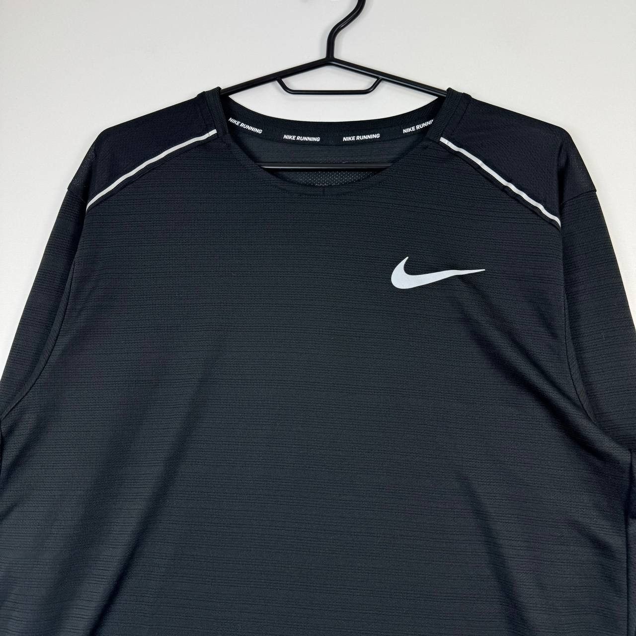 Nike Nike Dri-Fit Running Long Sleeve Athletic CU0318-010 Size L Size US L / EU 52-54 / 3 - 2 Thumbnail
