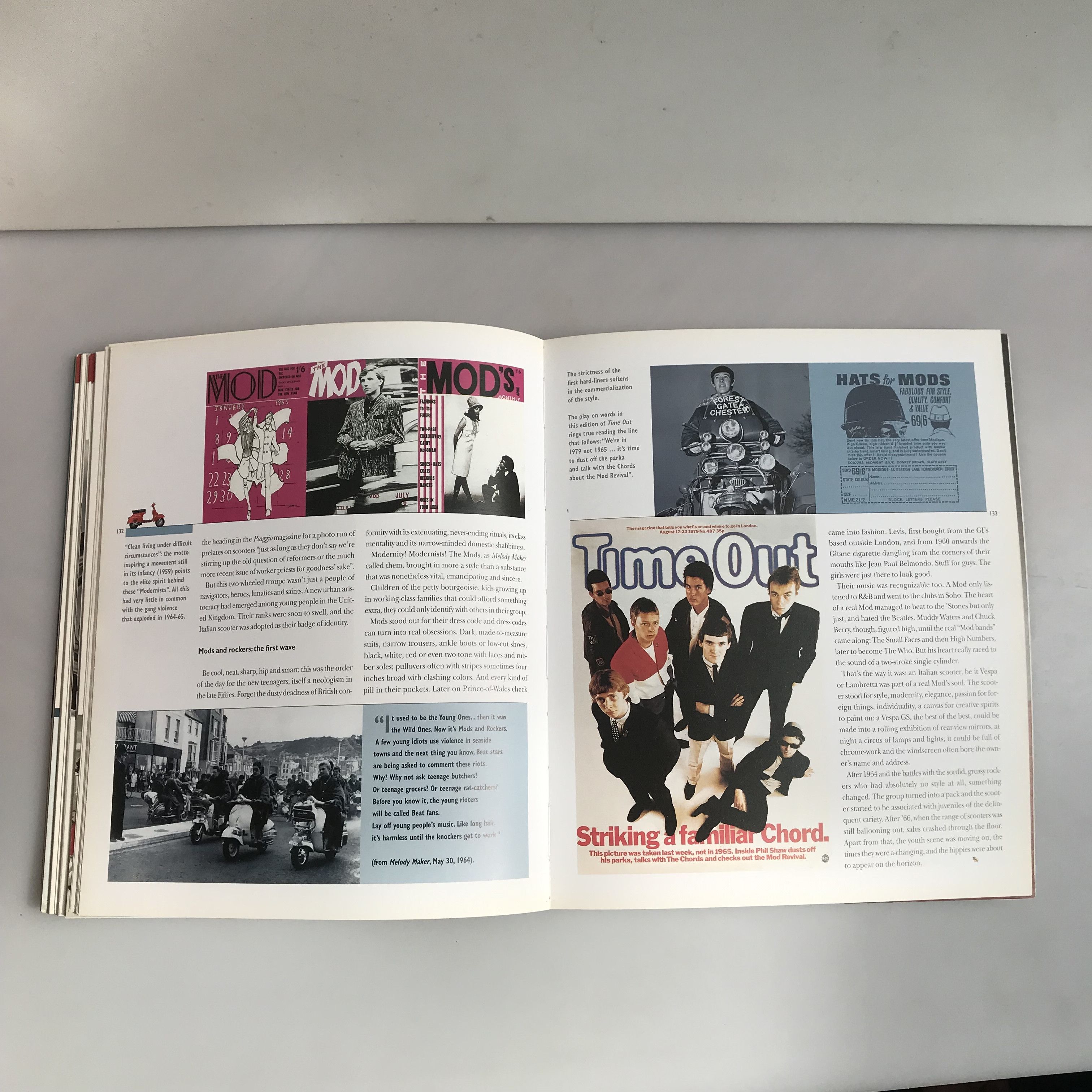 Racer Worldwide Vespa: Italian Street Style book Books Davide Mazzanti Size ONE SIZE - 9 Thumbnail