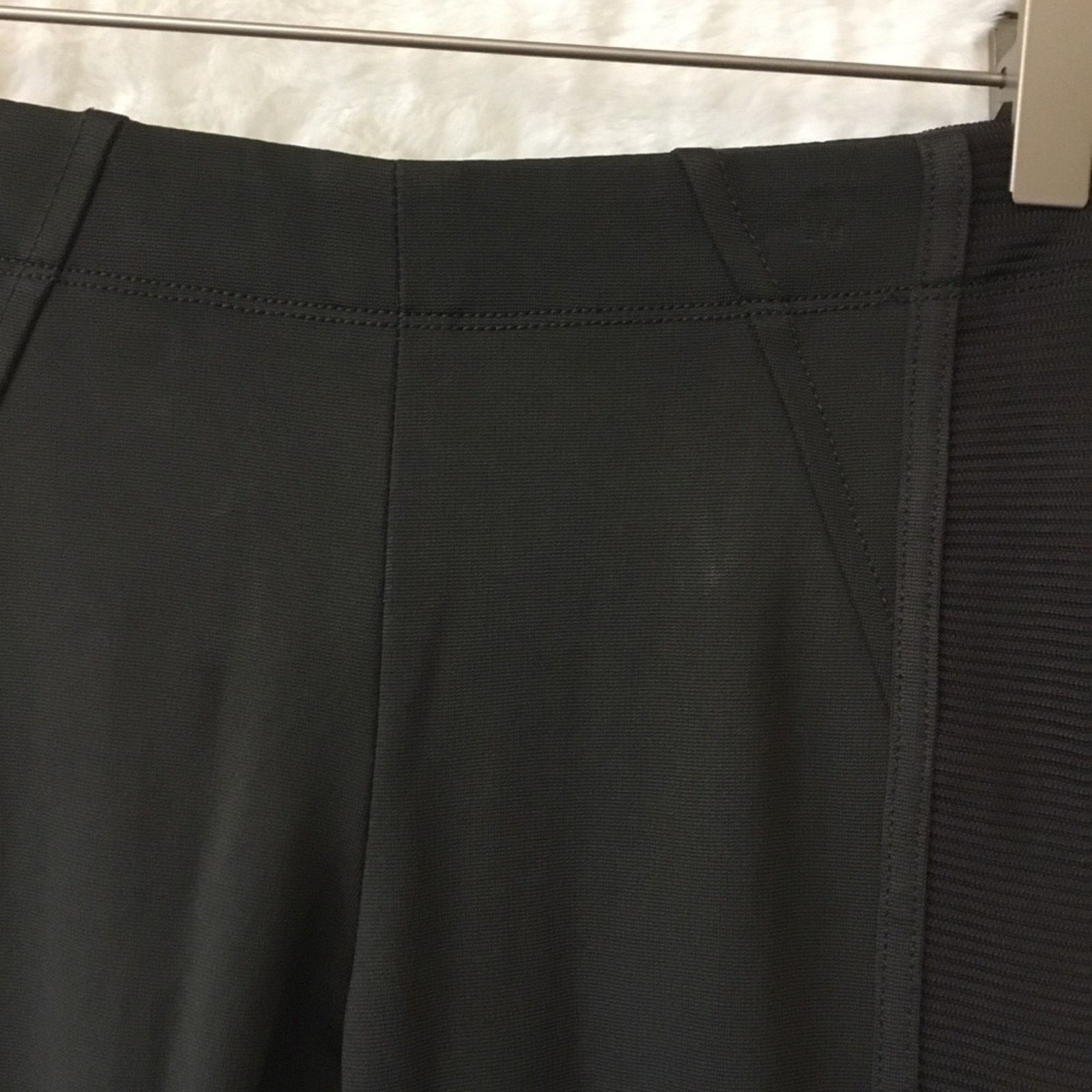 Bcbgmaxazria BCBGMaxAzria Deep Olive-Green Sculpting Leggings Size 27" / US 4 / IT 40 - 3 Thumbnail