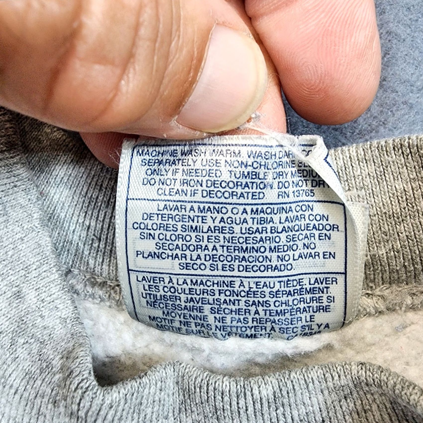 Fruit Of The Loom VINTAGE Fruit of the Loom Crewneck Sweatshirt Mens 2XL Gray Blank Pullover Sweatshirt Mens Clothing Sweatshirt Men’s Crew Neck 2XL Gray FOTL Size US XXL / EU 58 / 5 - 7 Thumbnail