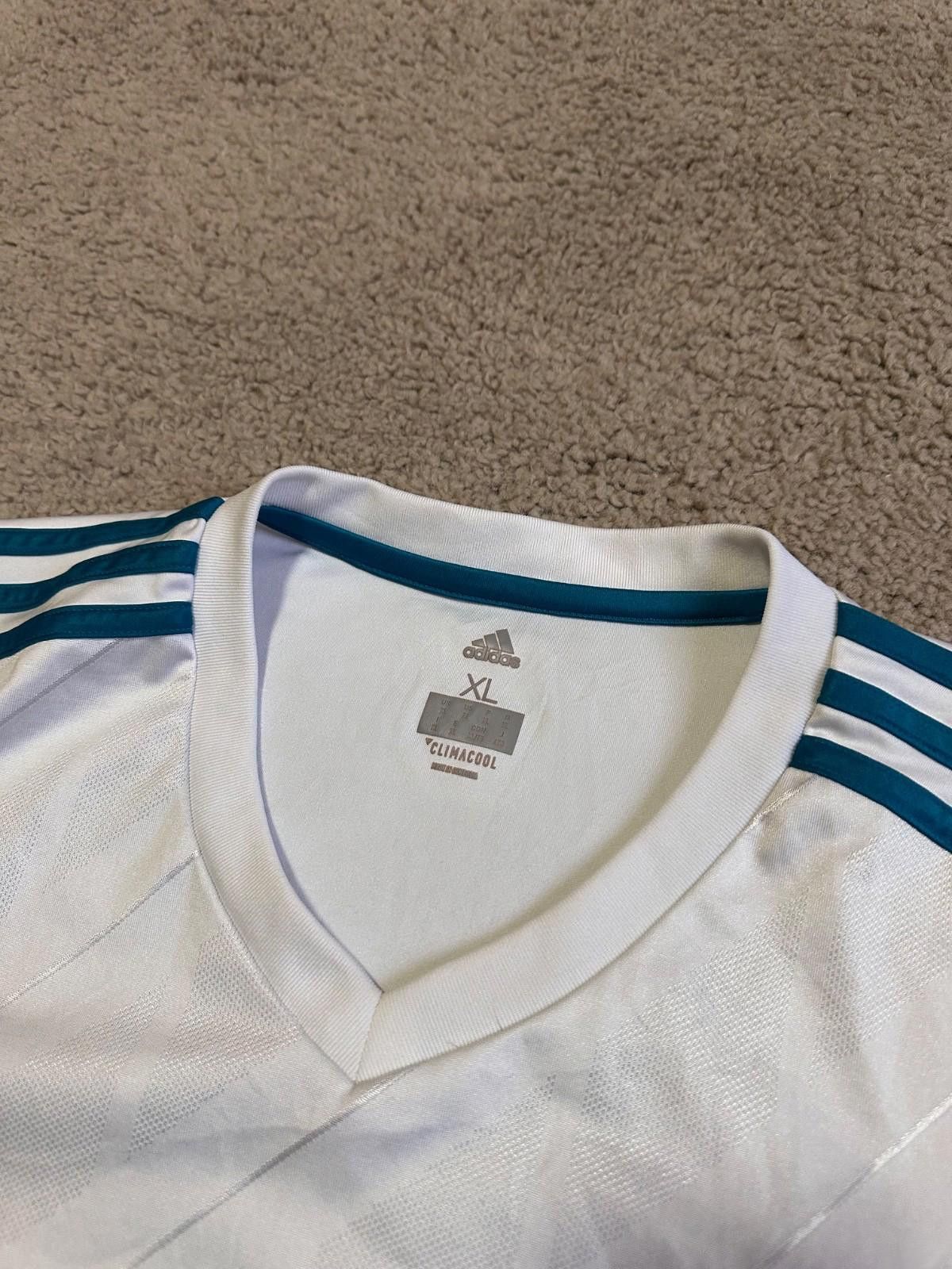 Adidas REAL MADRID 2017 2018 HOME SHIRT JERSEY ADIDAS AZ8059 sz XL Size US XL / EU 56 / 4 - 4 Thumbnail