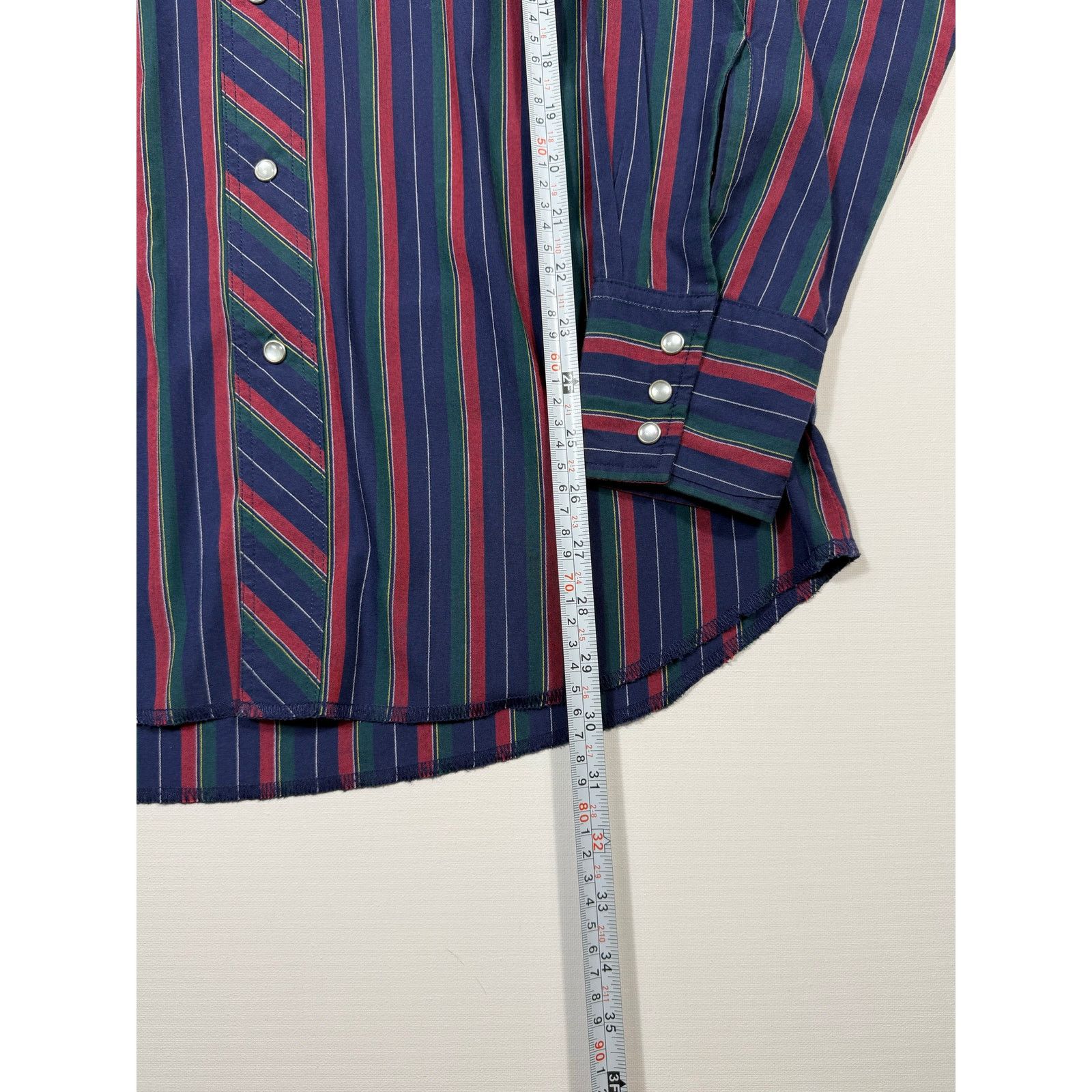 Wrangler Vintage Wrangler Striped Pearl Snap Western Shirt size M Size US M / EU 48-50 / 2 - 6 Thumbnail
